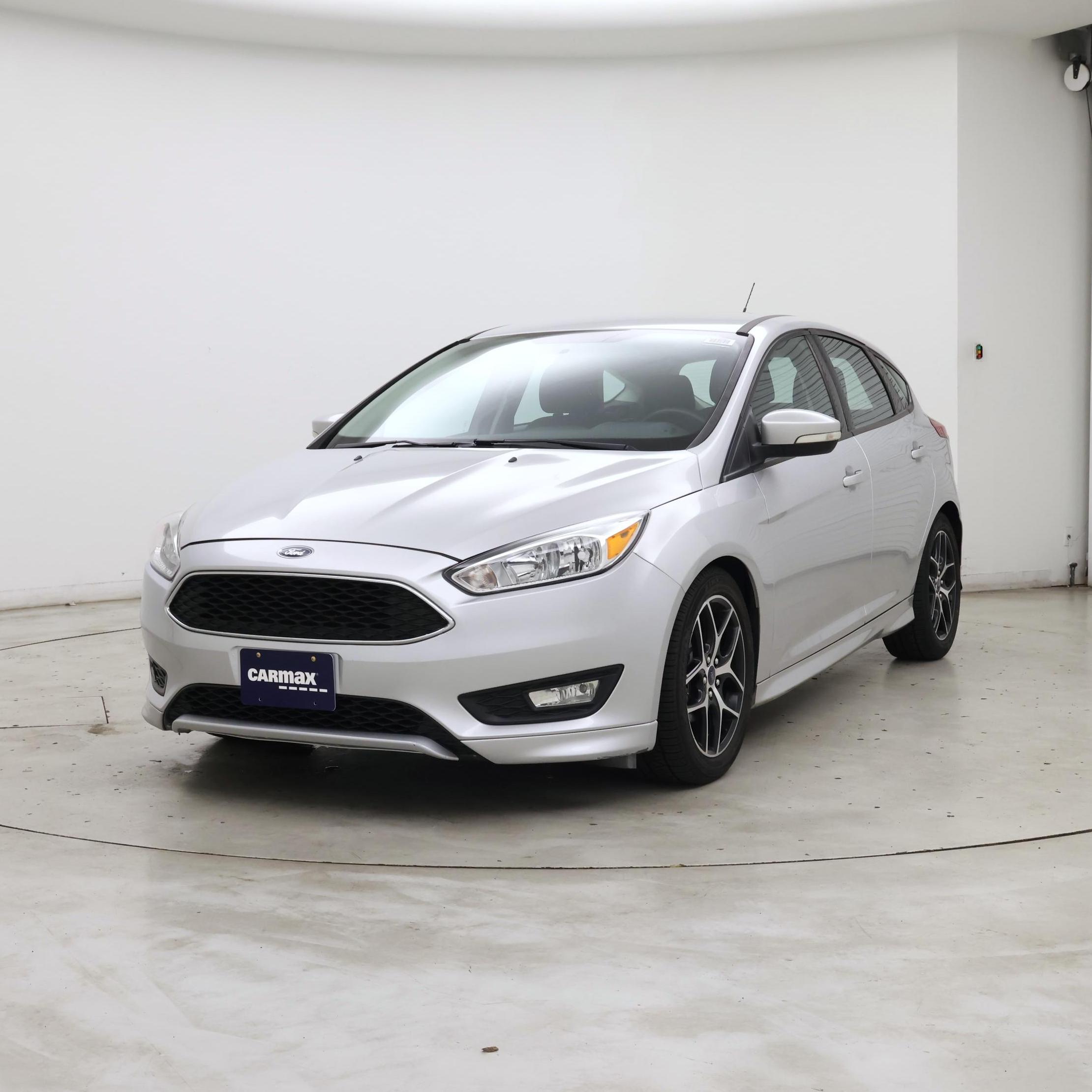 Thumbnail: 2016 Ford Focus - 4