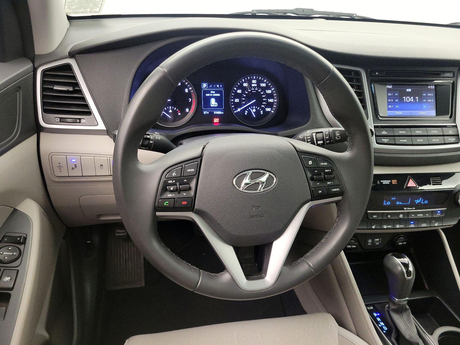 Thumbnail: 2017 Hyundai Tucson - 10