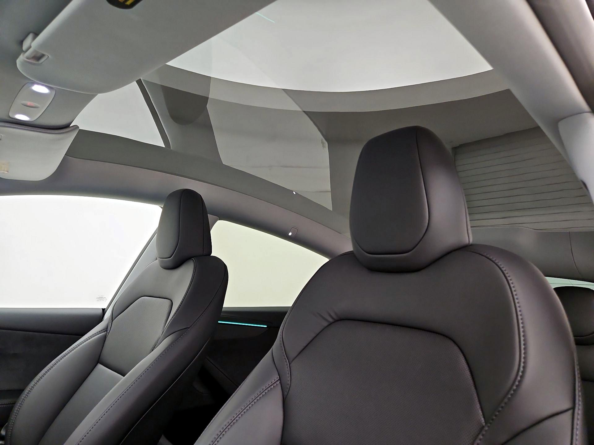 Thumbnail: 2026 Tesla Model Y - 18