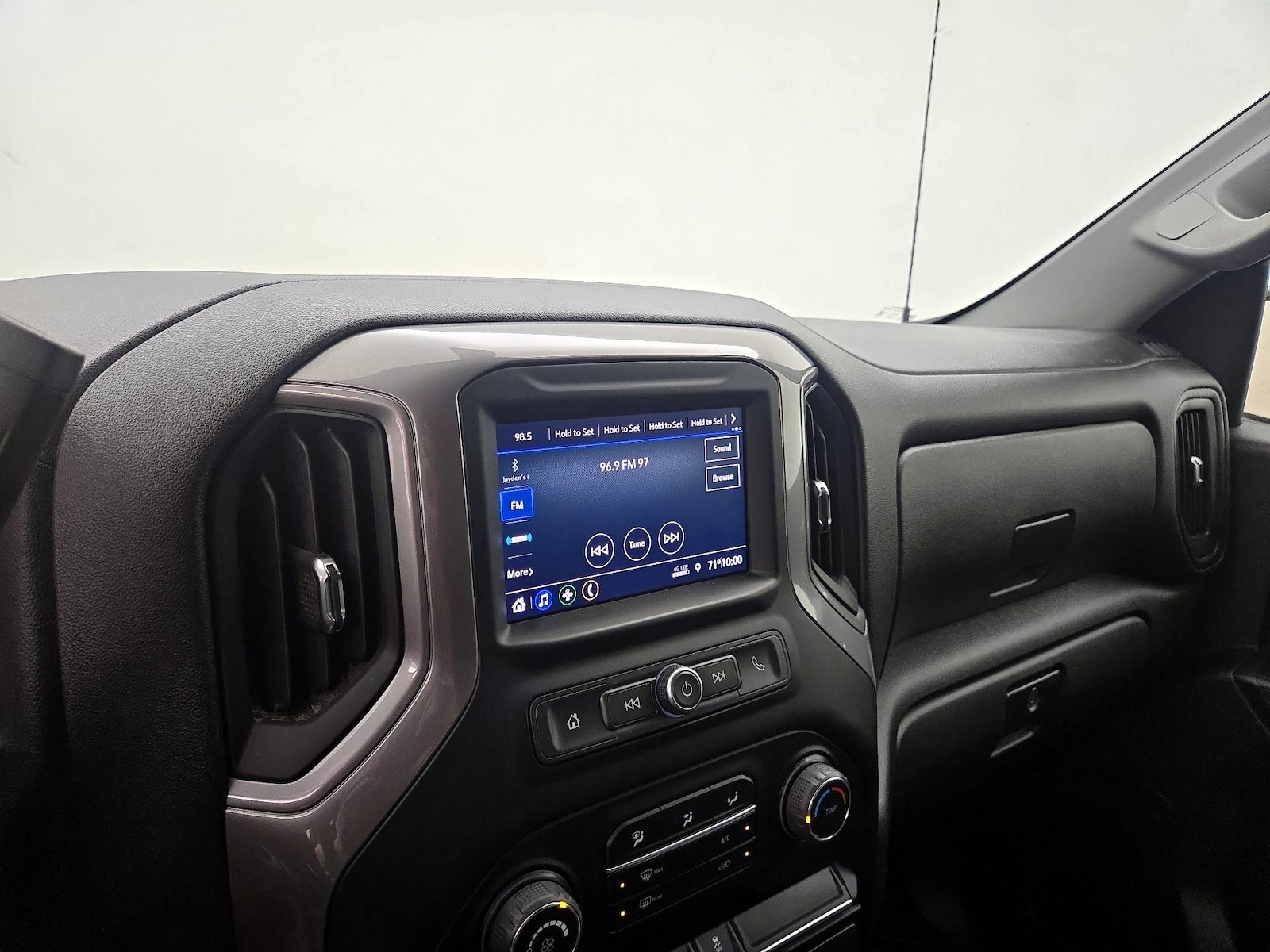 2022 Chevrolet Silverado 1500 Limited Custom - Photo 16