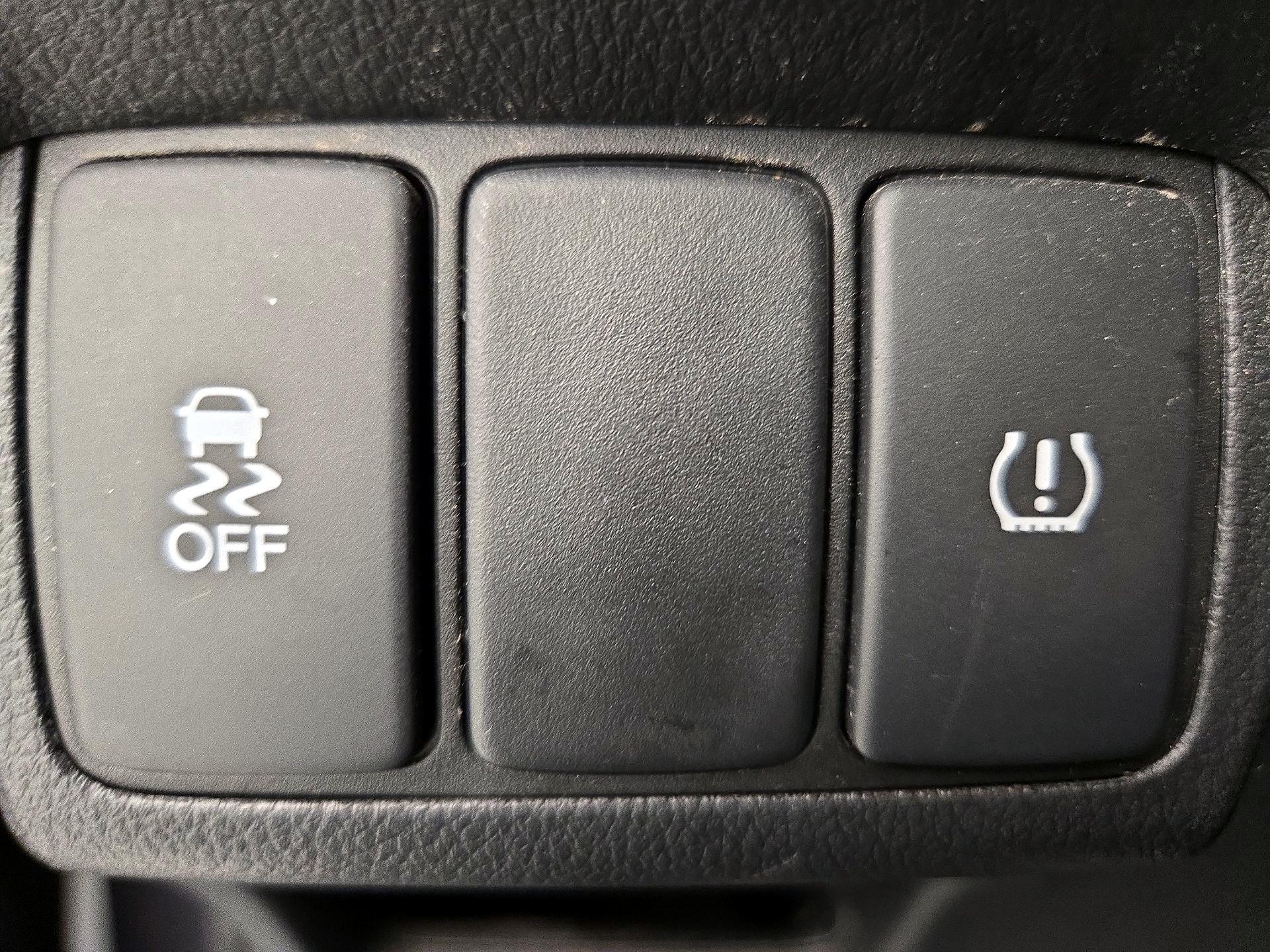 Thumbnail: 2015 Honda CR-V - 13