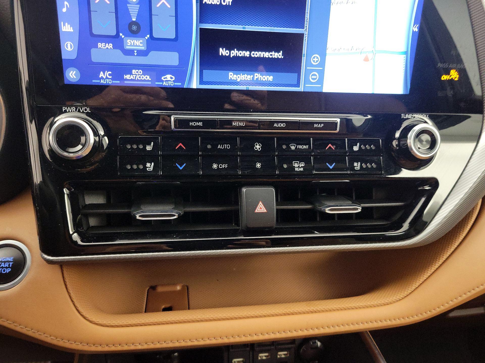 Thumbnail: 2021 Toyota Highlander - 16