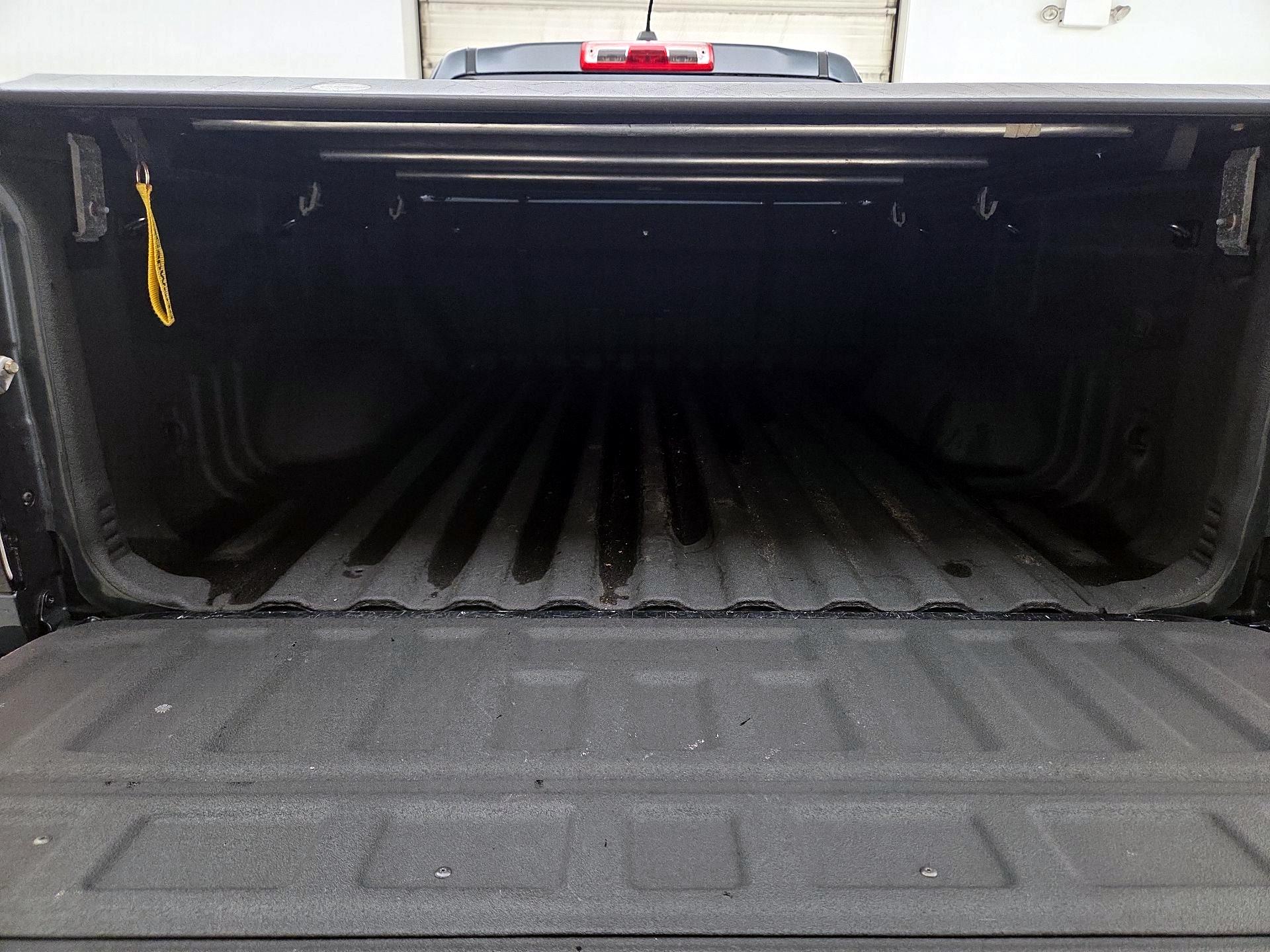 Thumbnail: 2017 Chevrolet Colorado - 20
