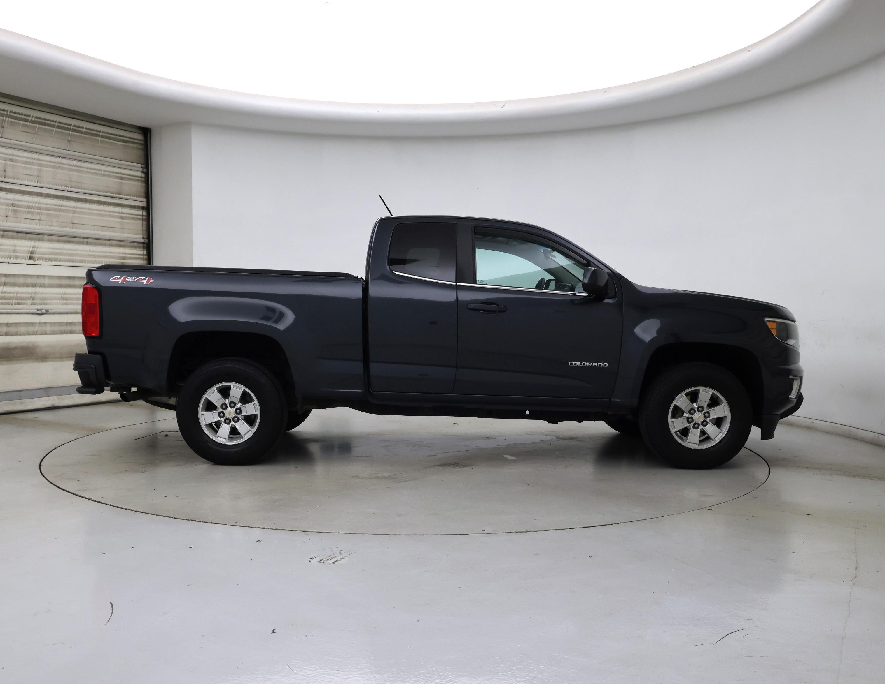 Thumbnail: 2017 Chevrolet Colorado - 7