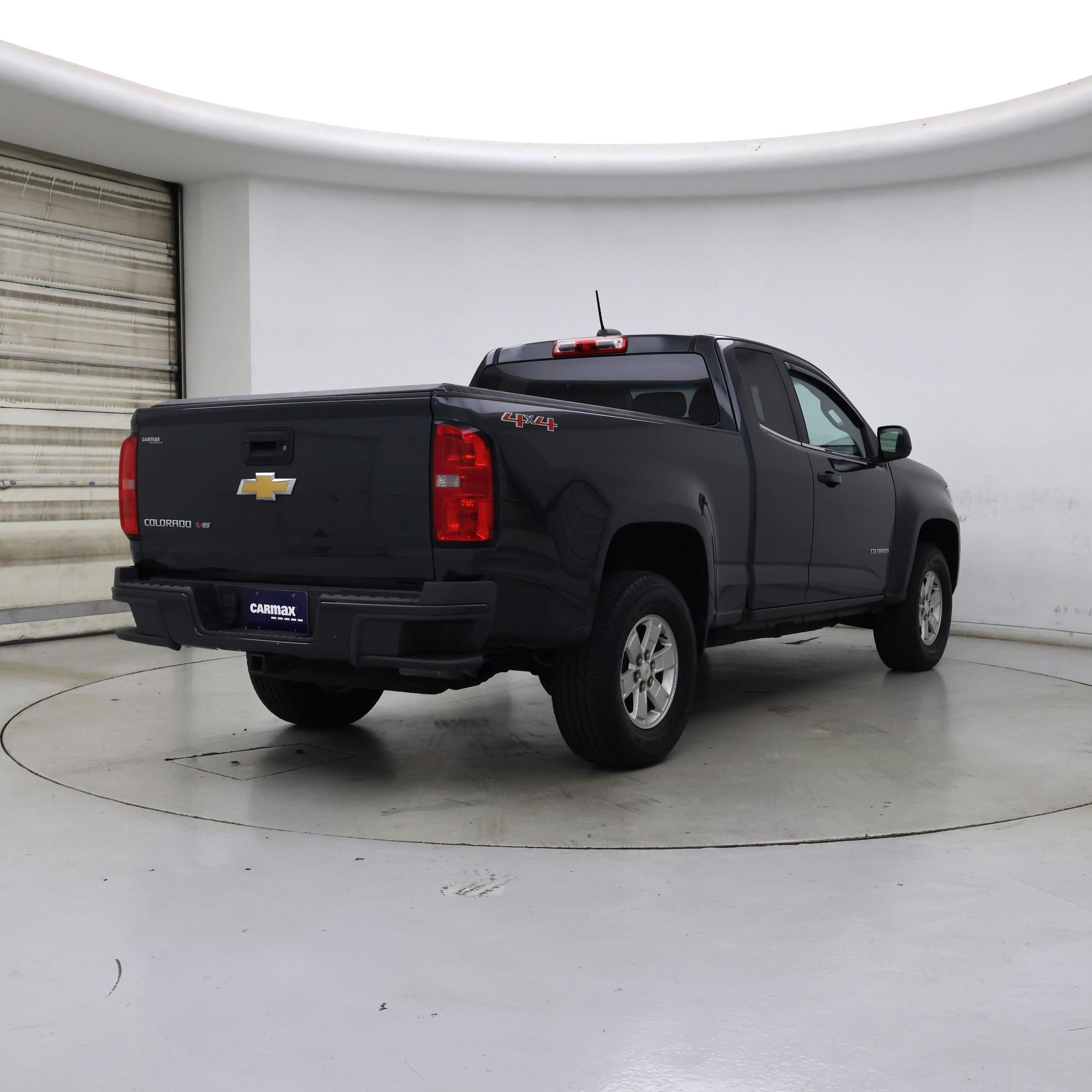 Thumbnail: 2017 Chevrolet Colorado - 8