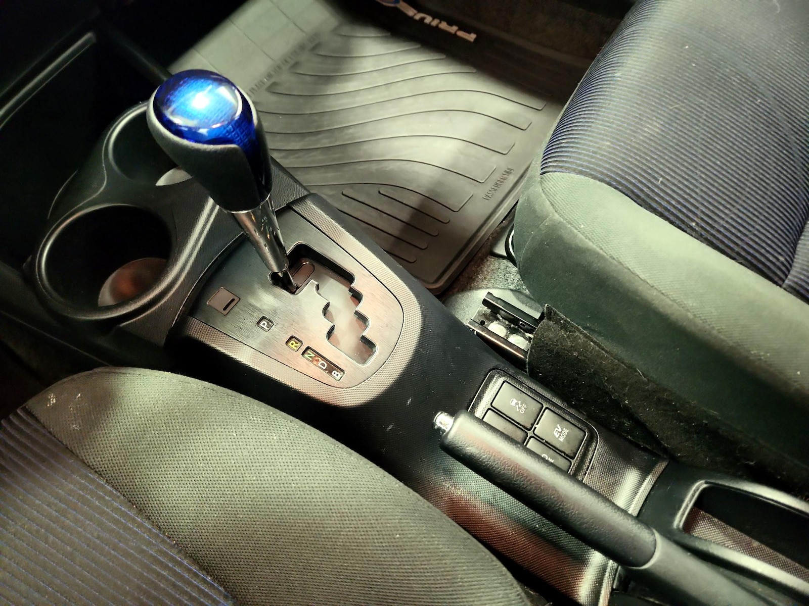 2016 Toyota Prius c Two - Photo 17