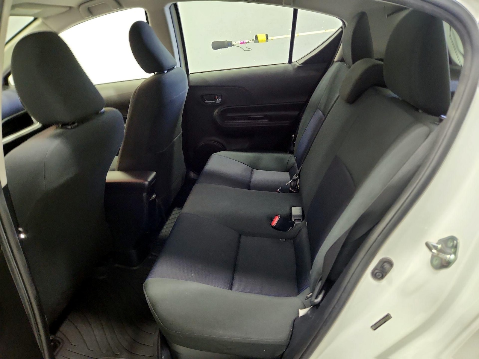 2016 Toyota Prius c Two - Photo 19