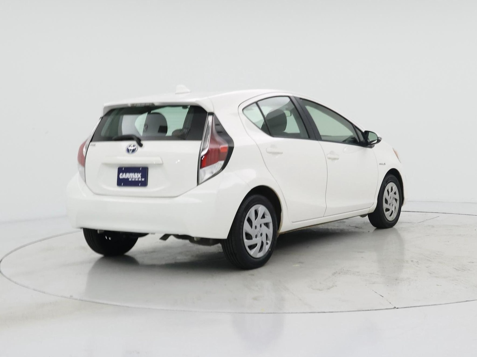 2016 Toyota Prius c Two - Photo 9