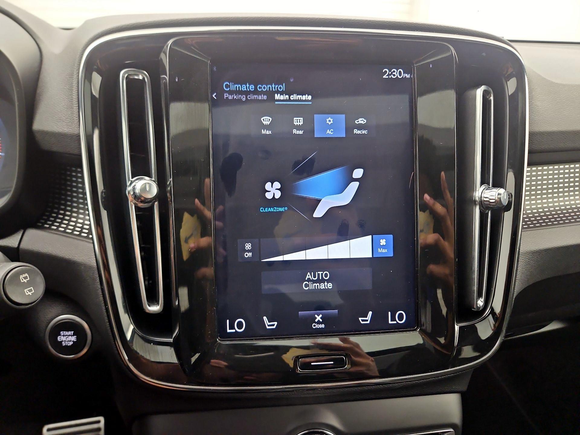Thumbnail: 2020 Volvo XC40 - 14