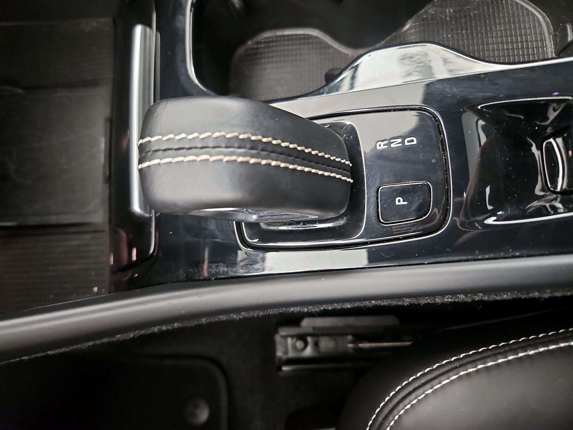 Thumbnail: 2020 Volvo XC40 - 15