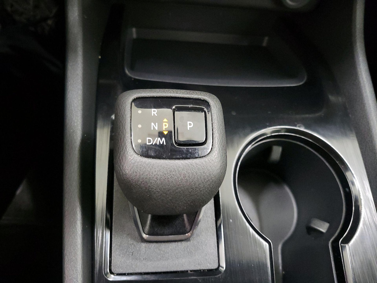 2025 Nissan Rogue SV - Photo 18