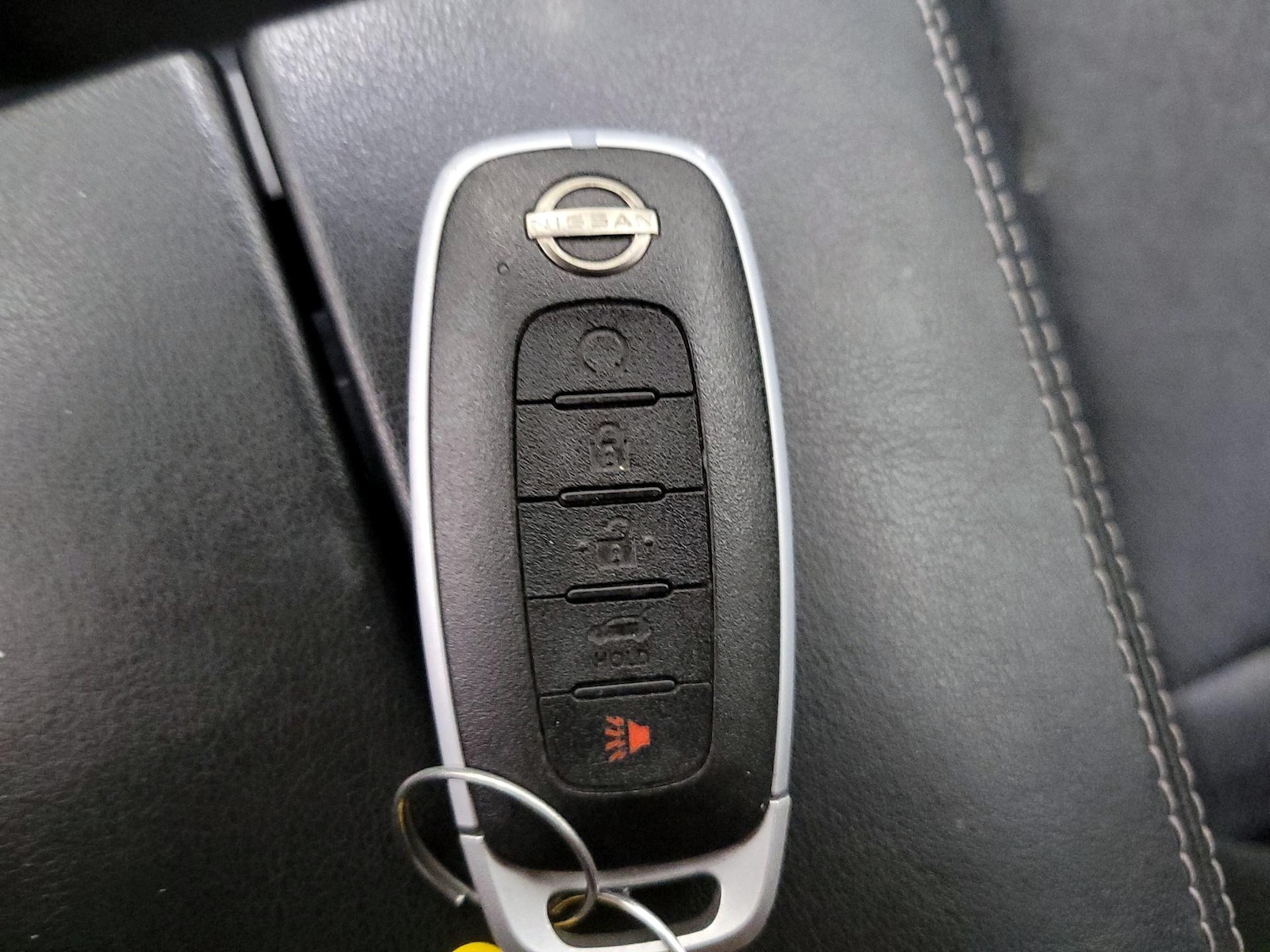 2025 Nissan Rogue SV - Photo 24