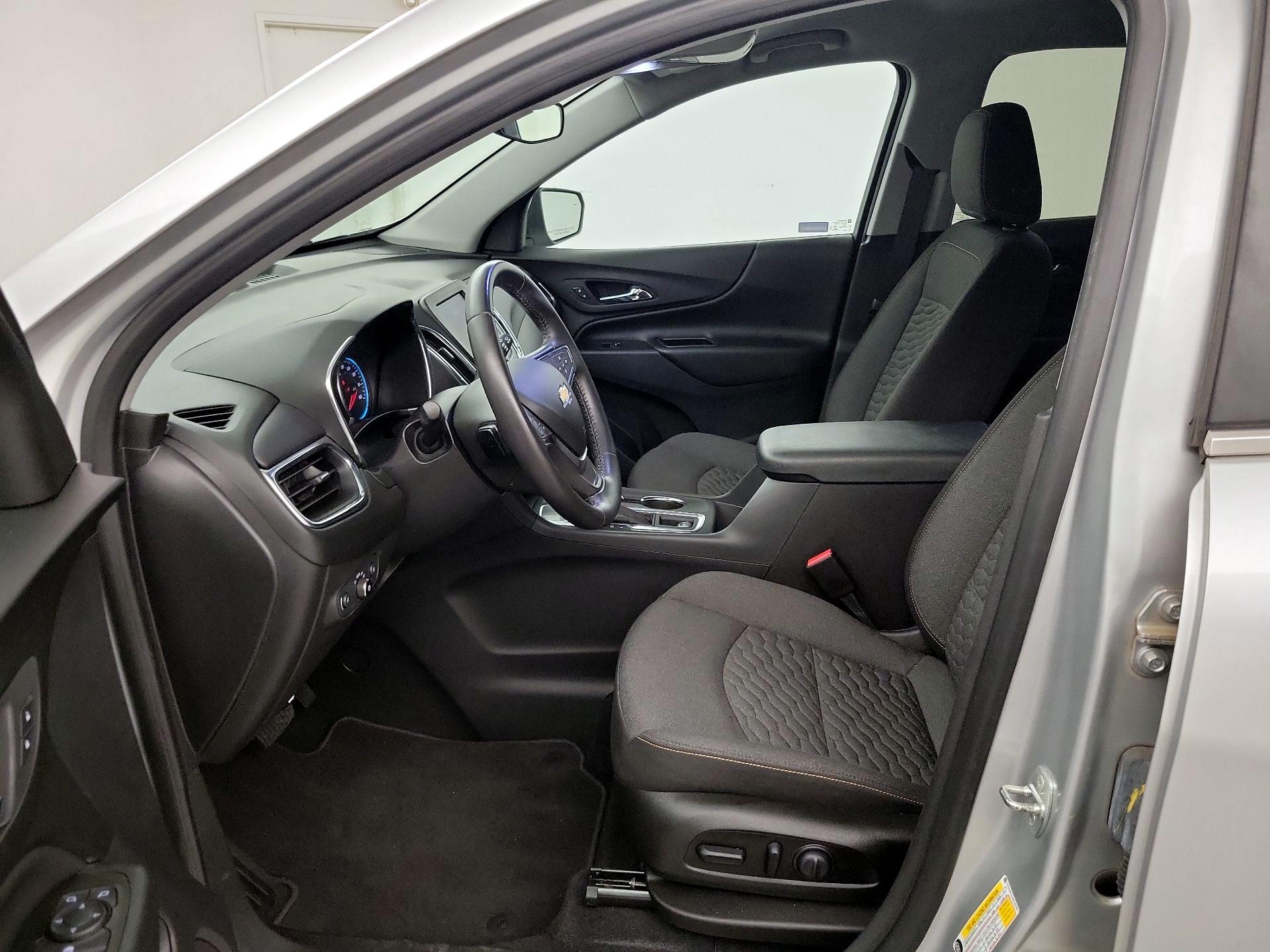 Thumbnail: 2021 Chevrolet Equinox - 9