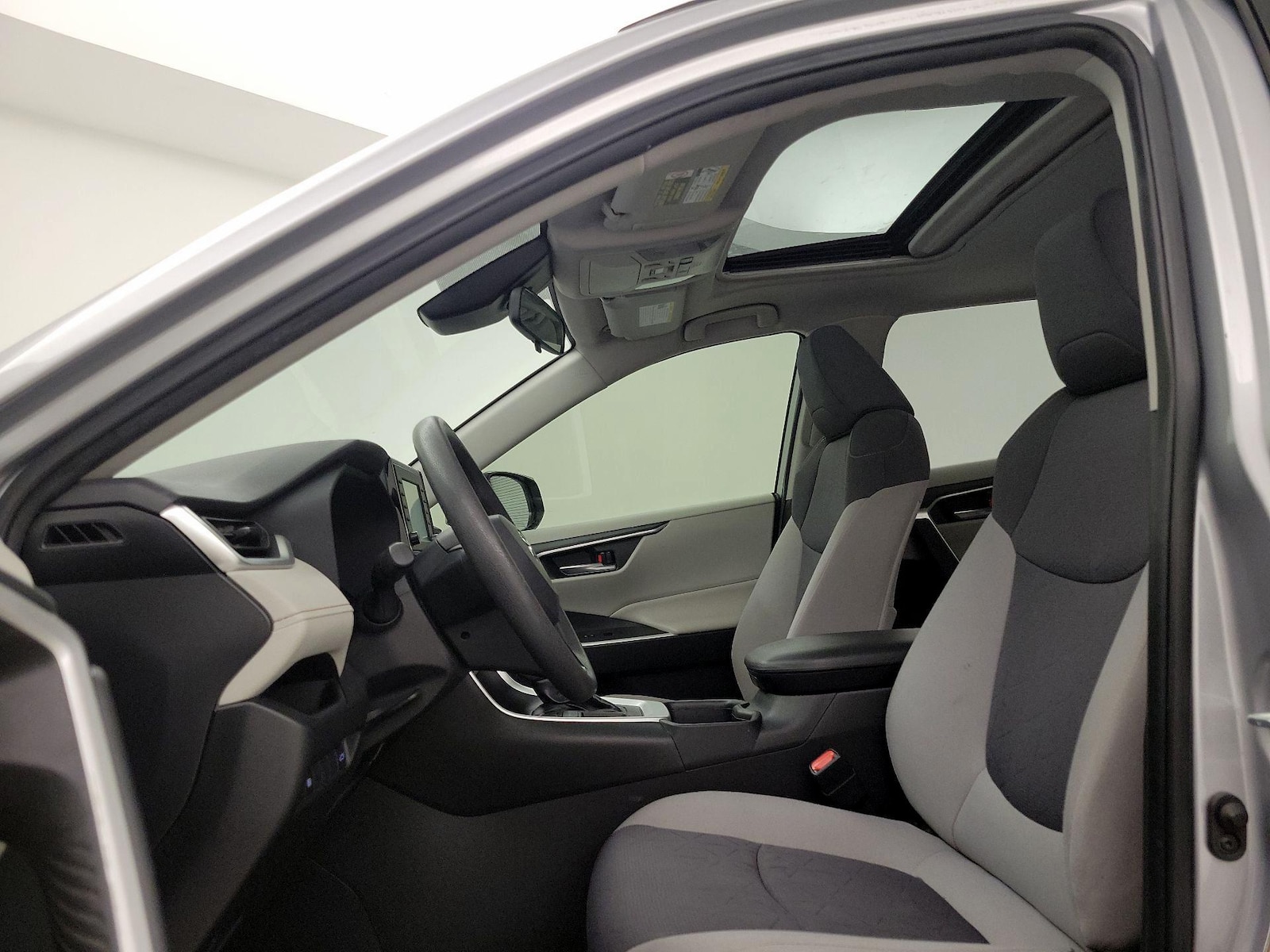 Sunroof(s) & Overhead Airbags