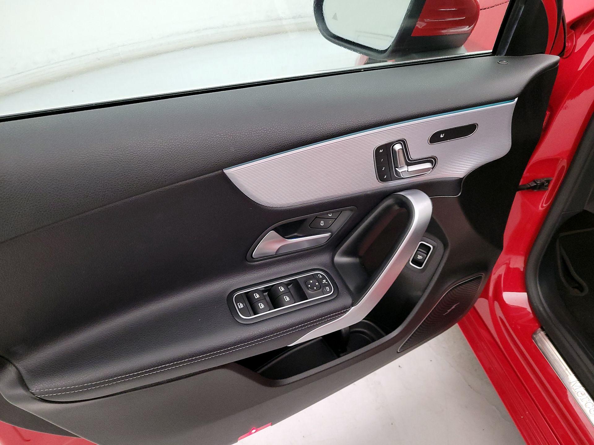 Thumbnail: 2020 Mercedes-Benz A-Class - 12