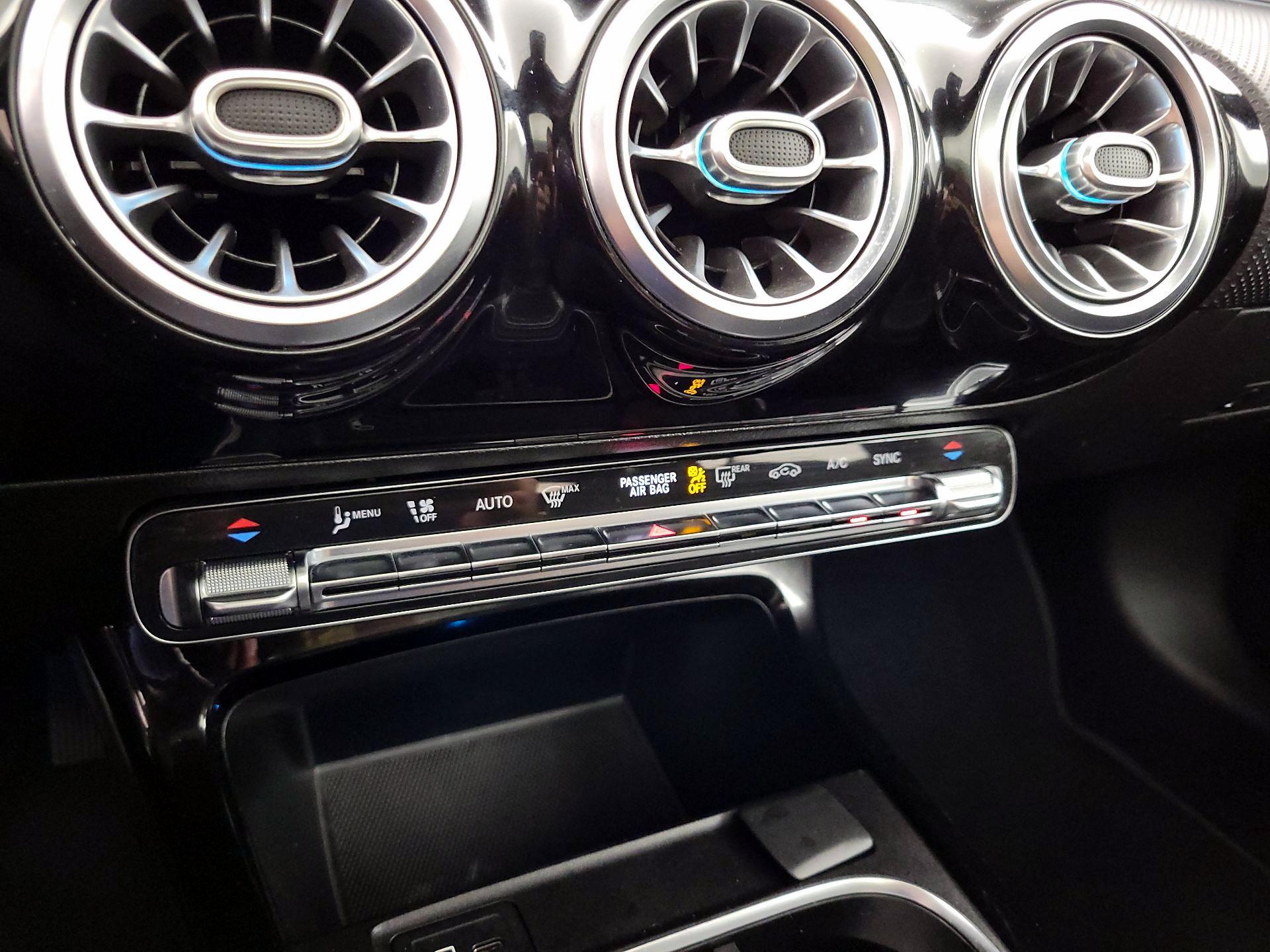 Thumbnail: 2020 Mercedes-Benz A-Class - 16