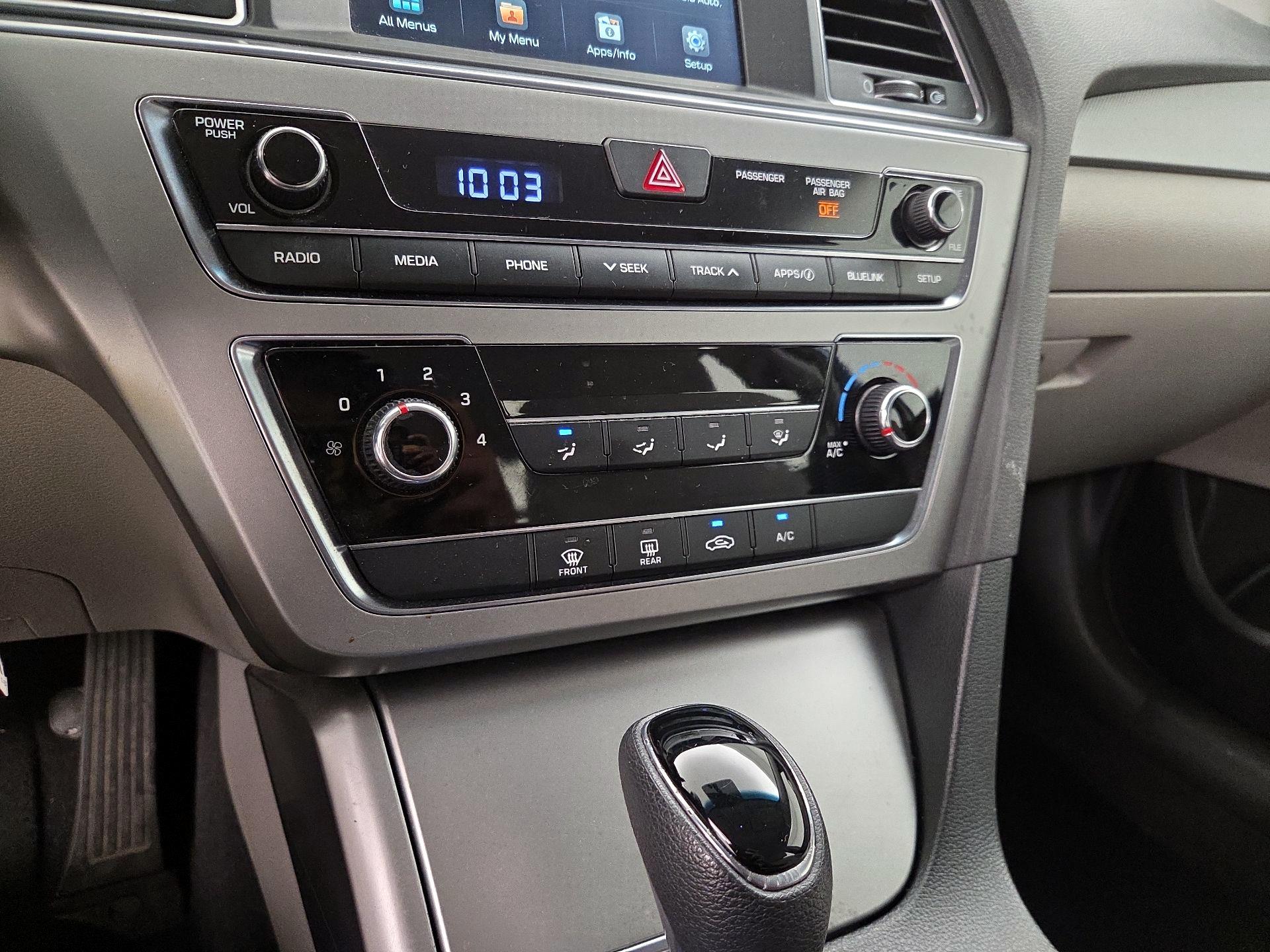 Thumbnail: 2016 Hyundai Sonata - 16