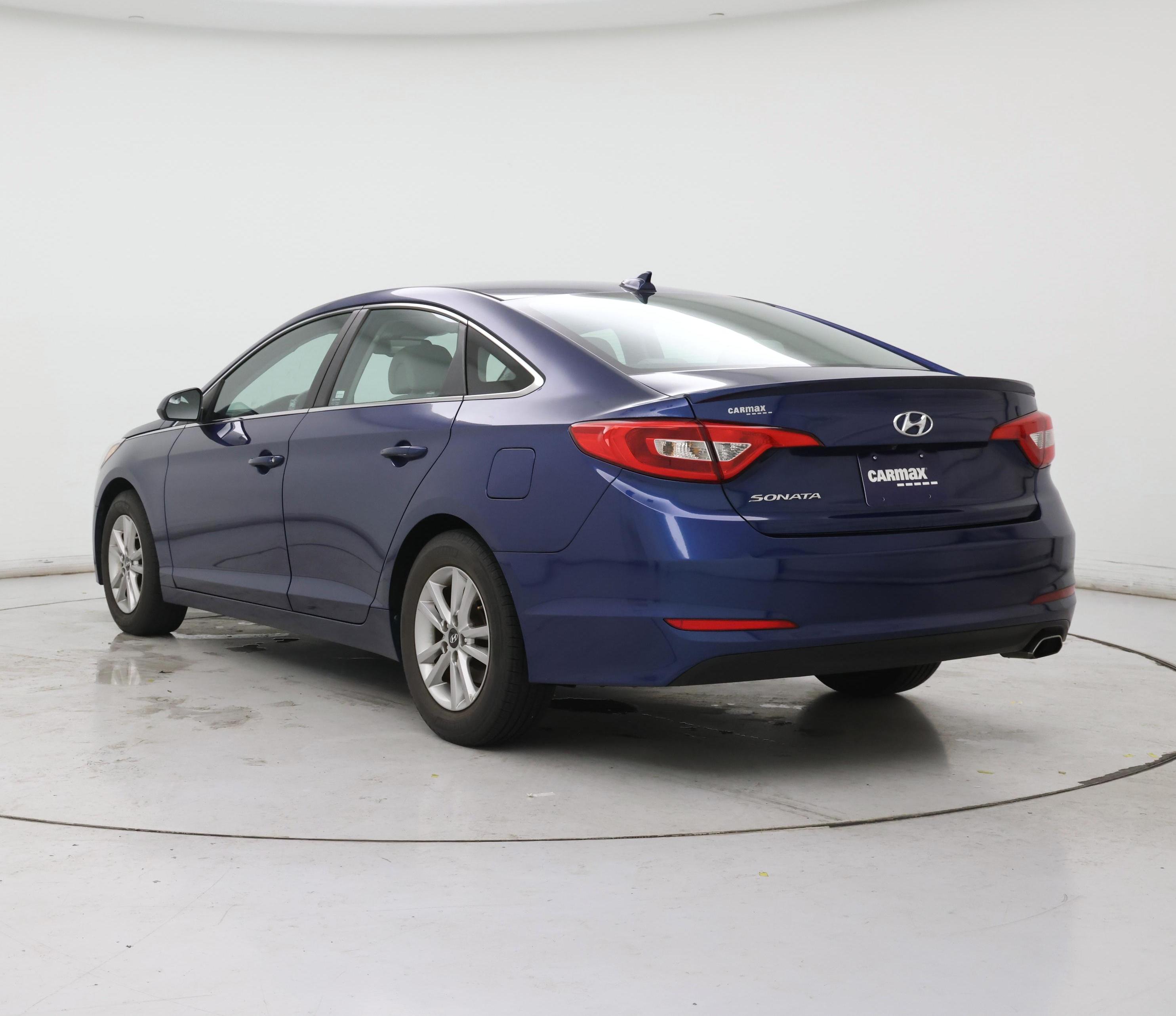 Thumbnail: 2016 Hyundai Sonata - 2