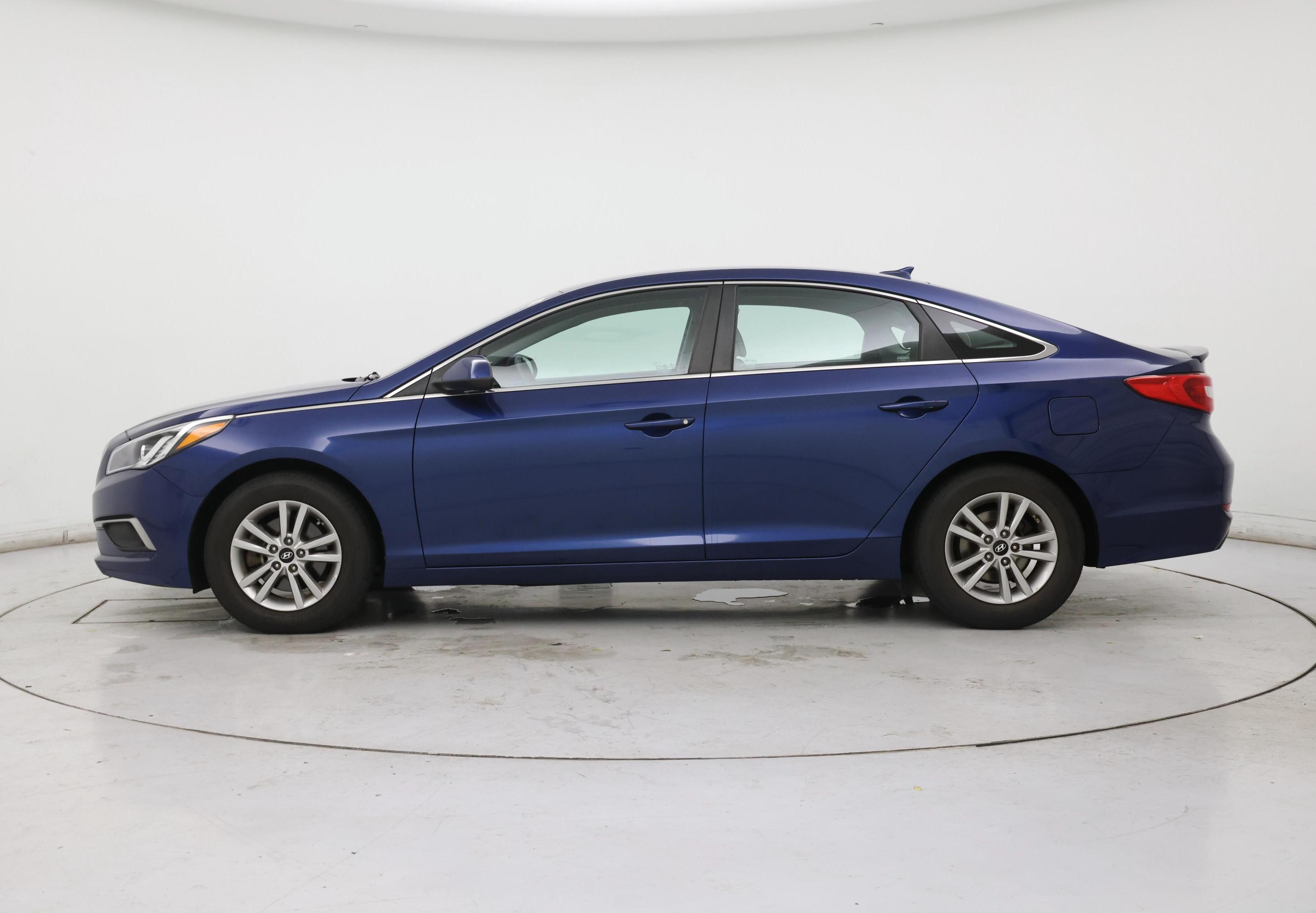 Thumbnail: 2016 Hyundai Sonata - 3