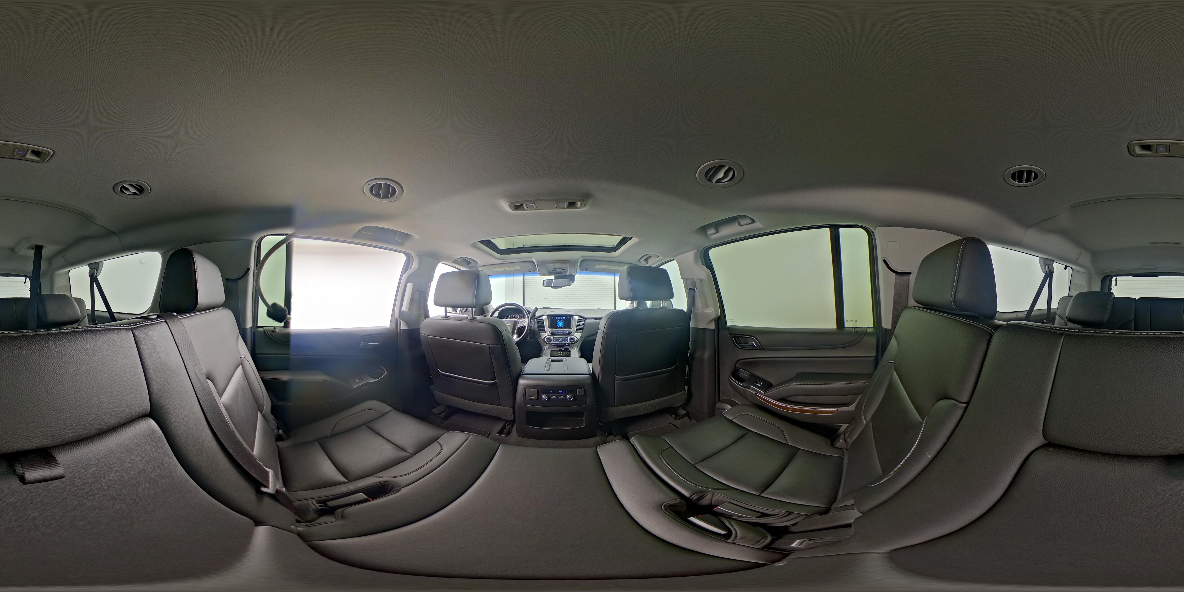 2019 Chevrolet Suburban LT - Photo 29