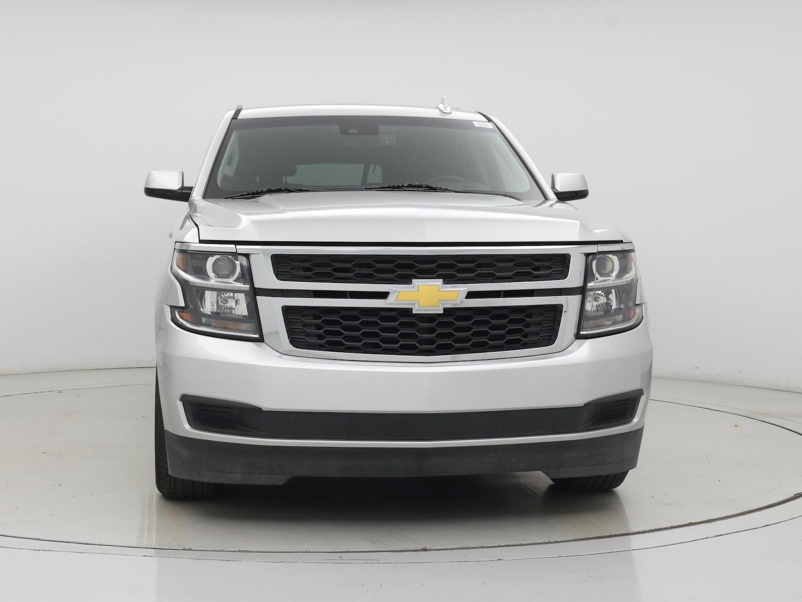 2019 Chevrolet Suburban LT - Photo 6