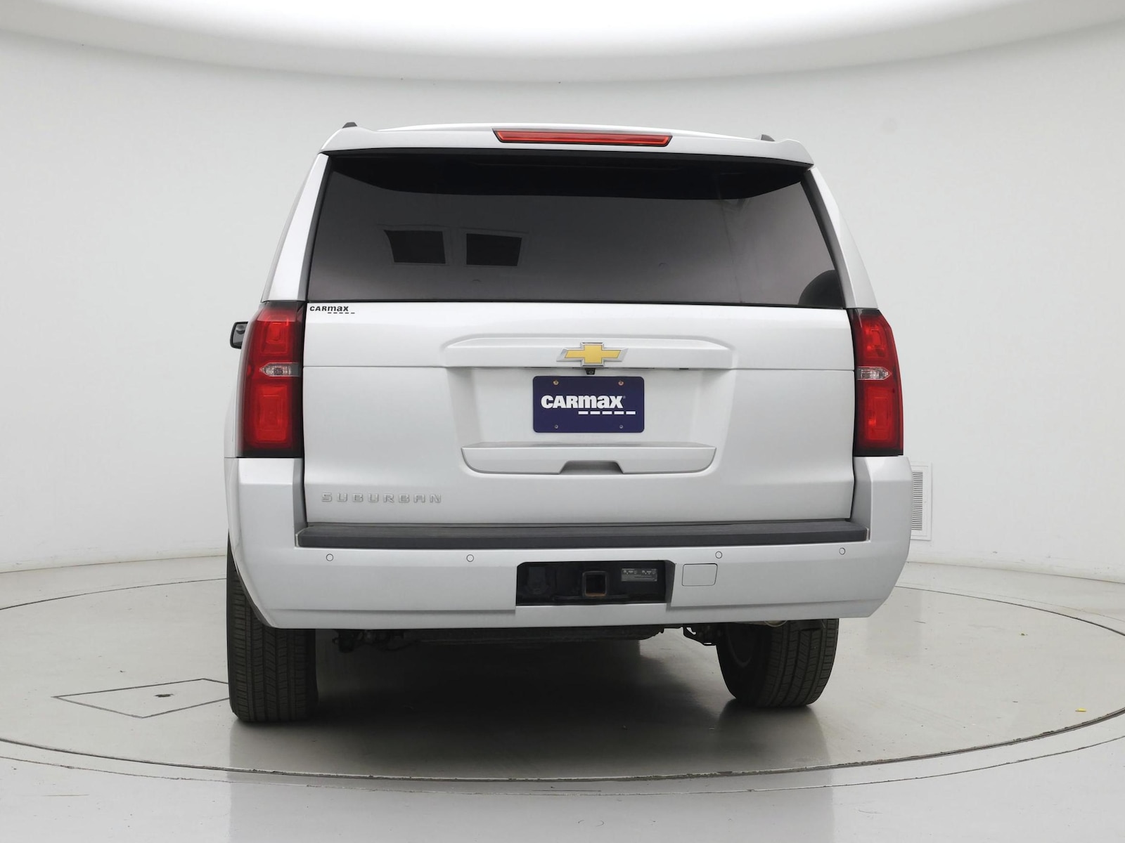 2019 Chevrolet Suburban LT - Photo 7