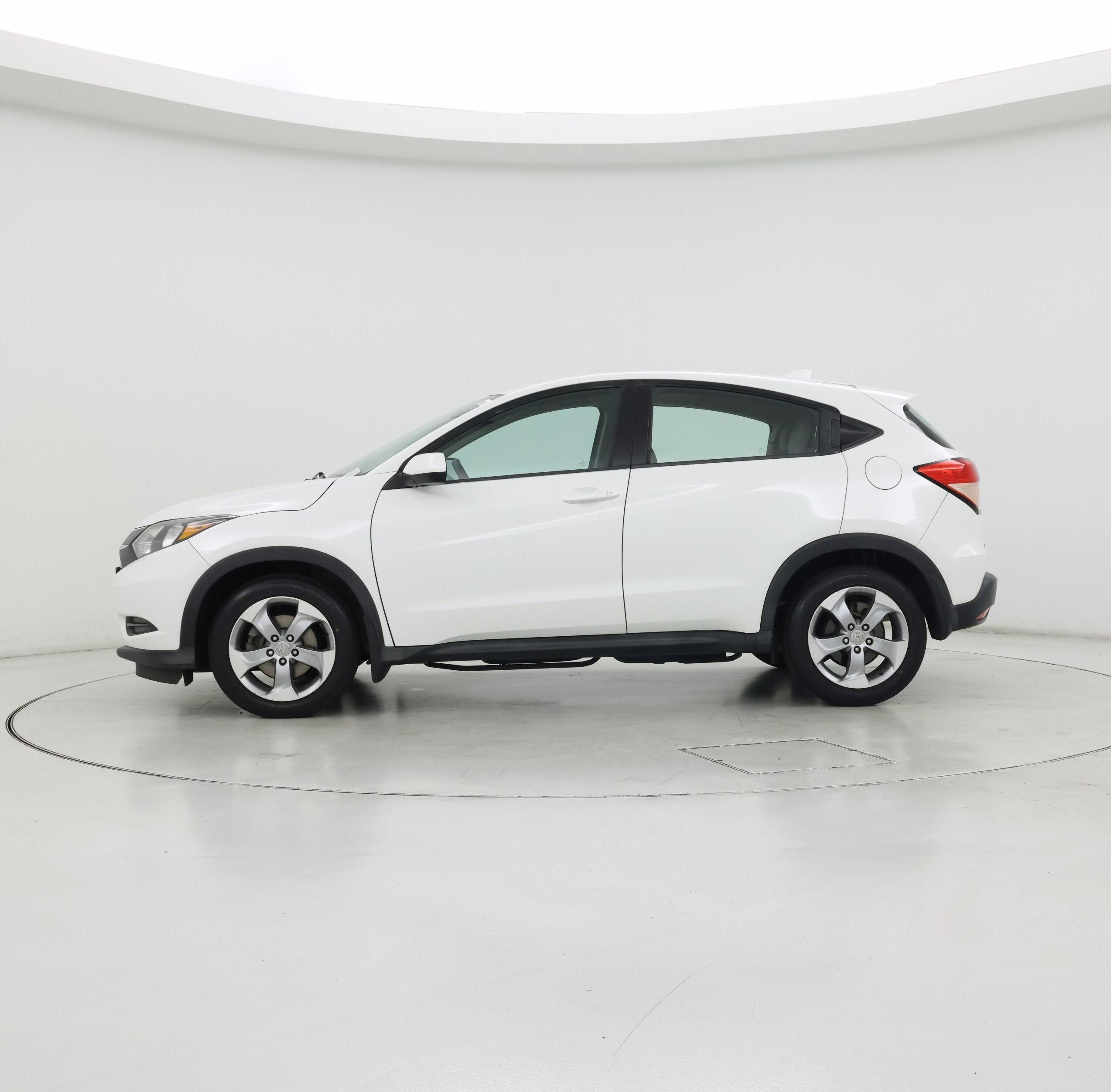 Thumbnail: 2017 Honda HR-V - 3