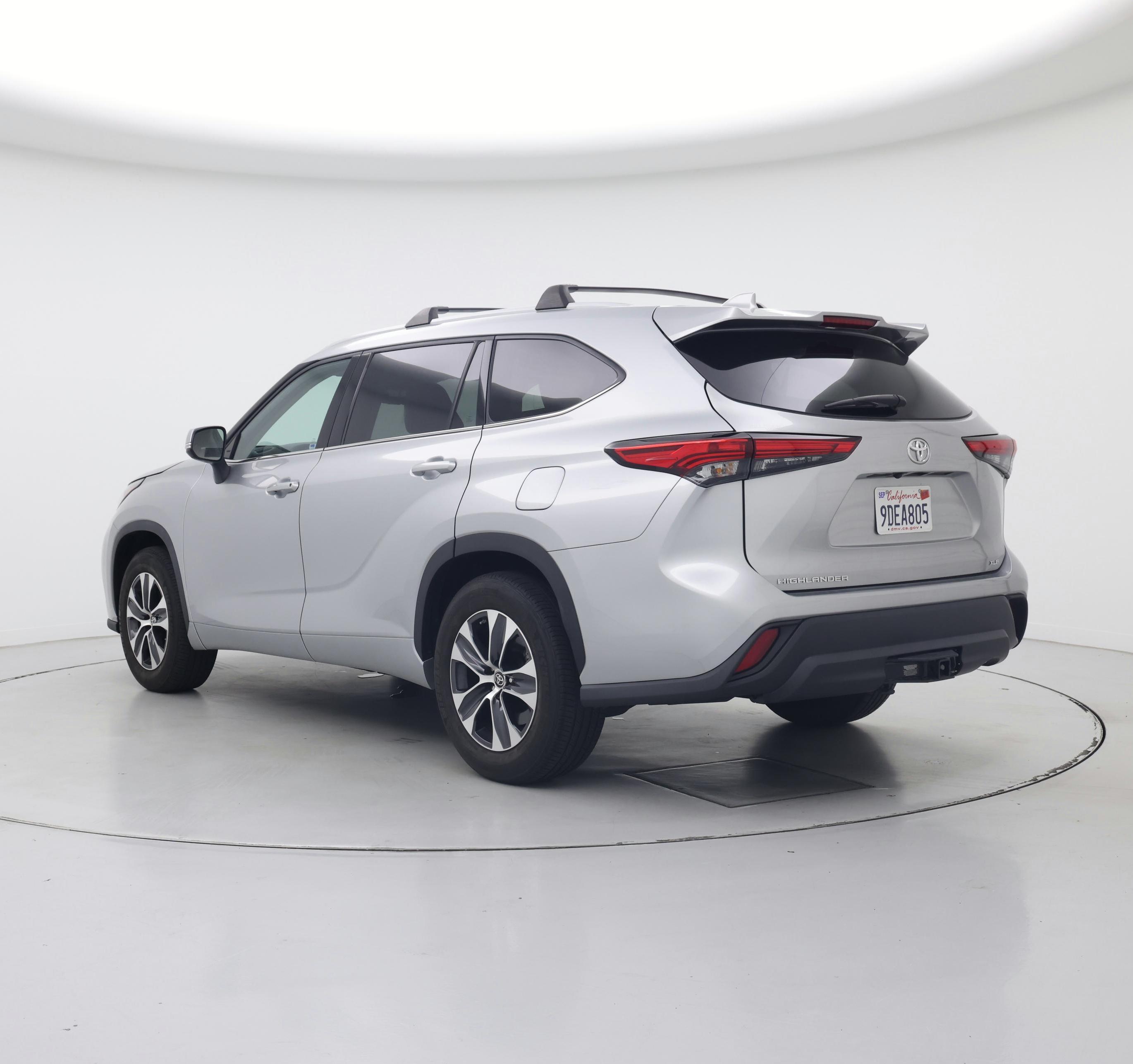 Thumbnail: 2022 Toyota Highlander - 2
