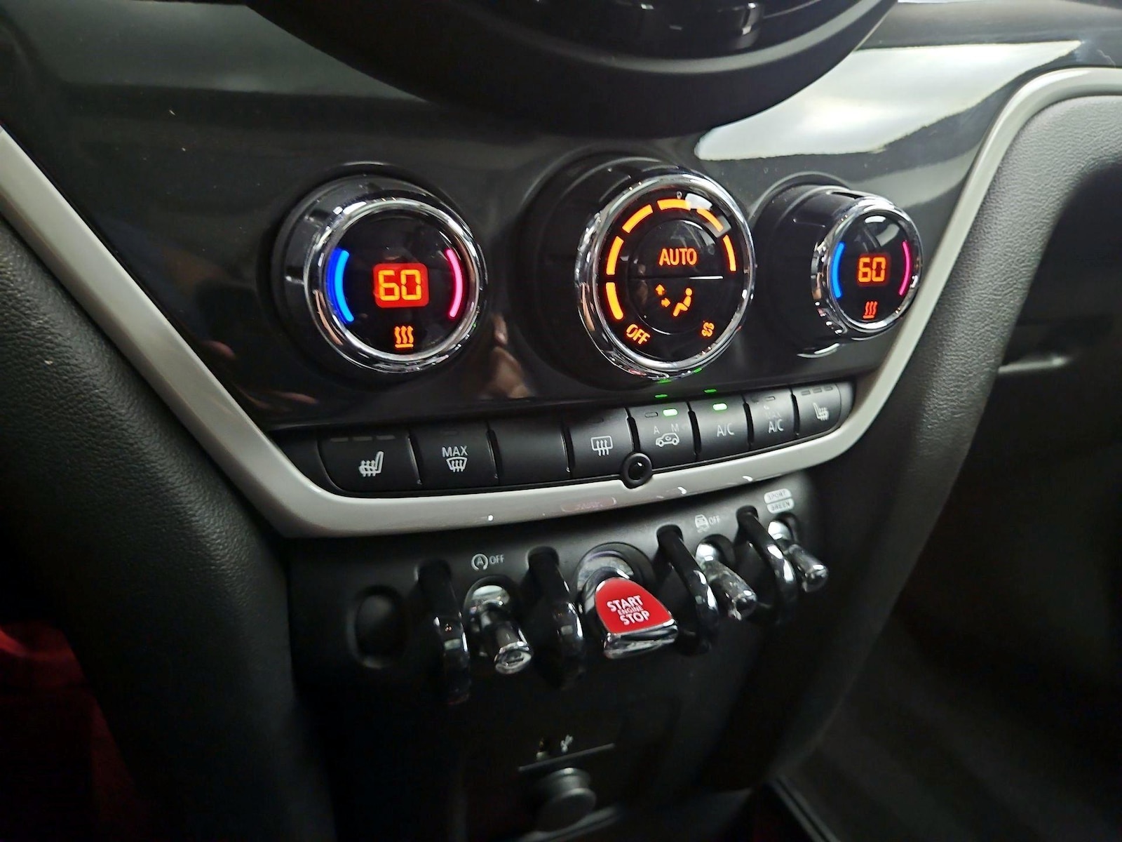 2020 MINI Countryman S - Photo 16