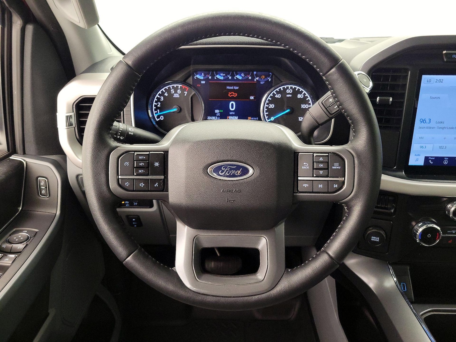 2022 Ford F-150 XLT - Photo 11