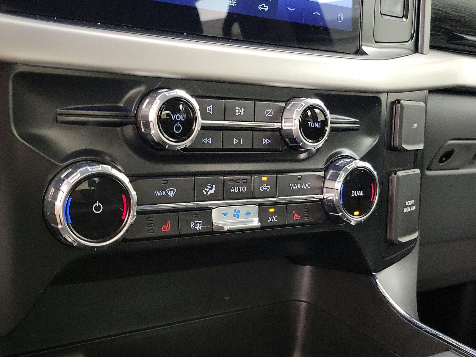 2022 Ford F-150 XLT - Photo 17