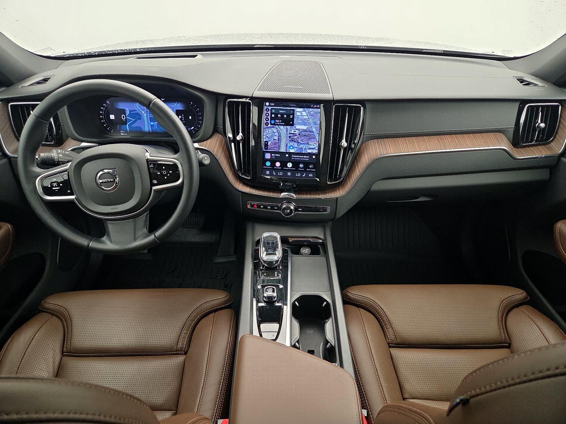 Thumbnail: 2022 Volvo XC60 - 9
