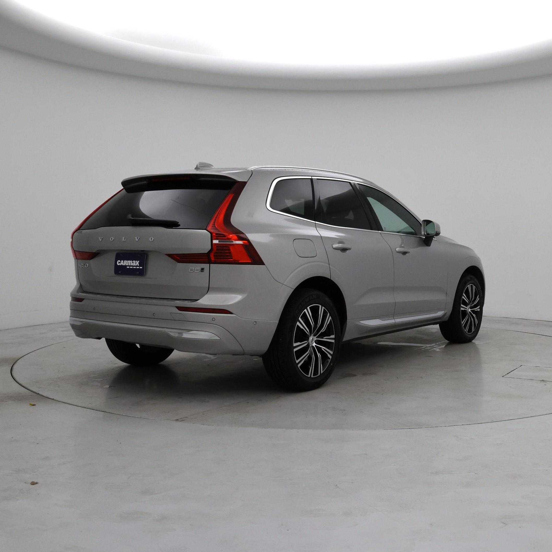 Thumbnail: 2022 Volvo XC60 - 8