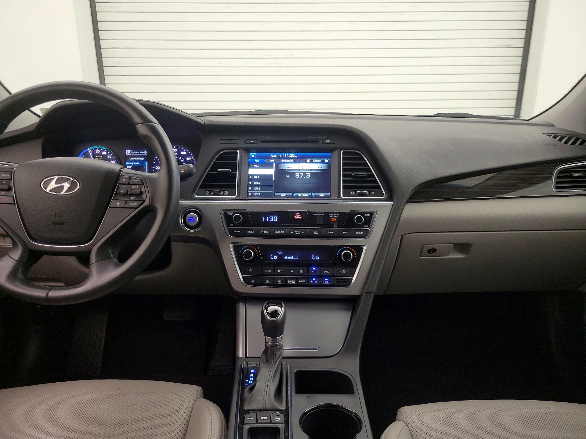 Thumbnail: 2016 Hyundai Sonata - 9