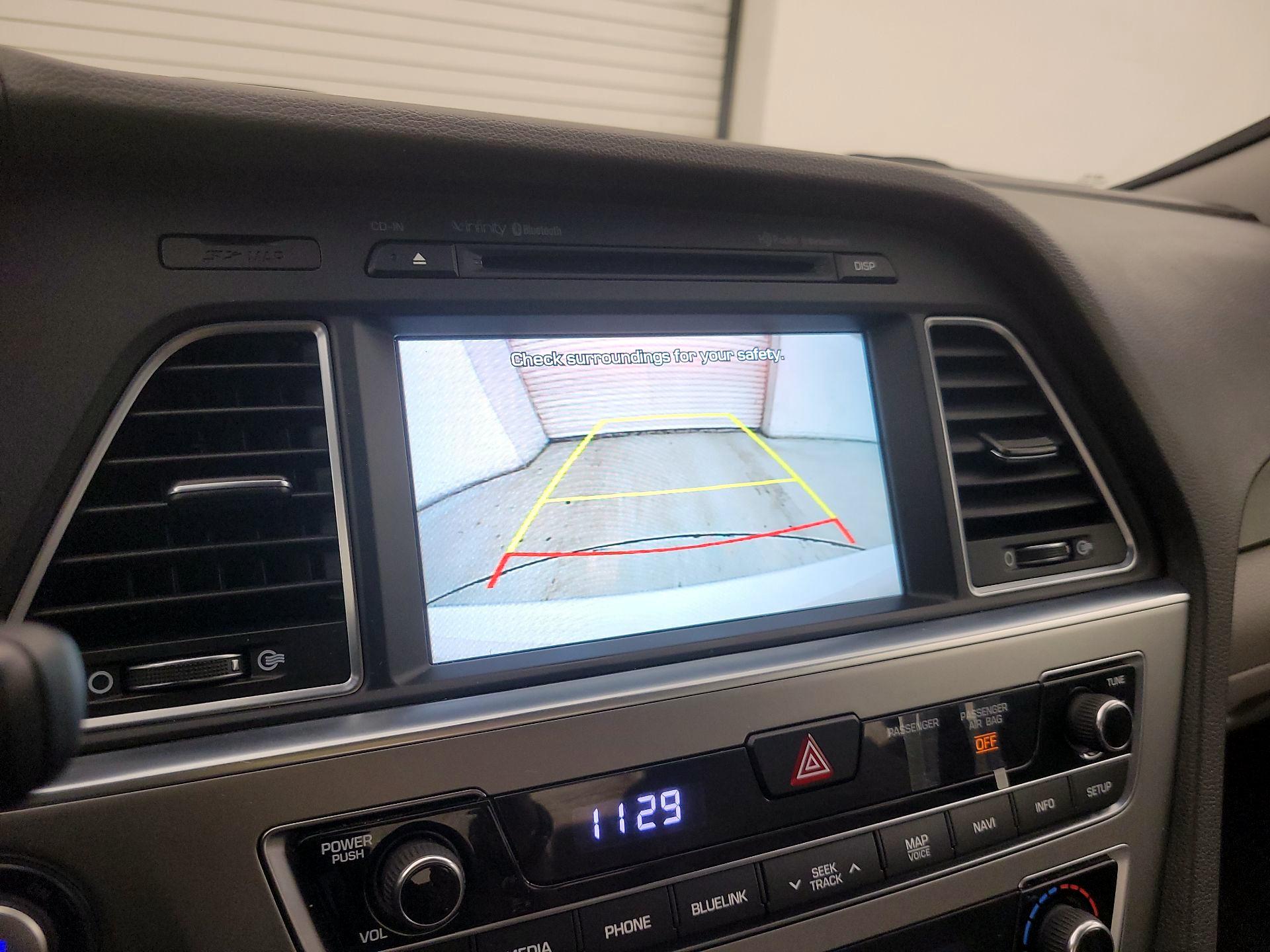Thumbnail: 2016 Hyundai Sonata - 15