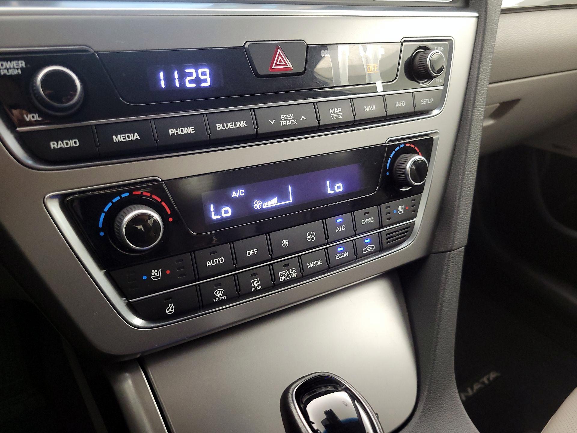 Thumbnail: 2016 Hyundai Sonata - 17