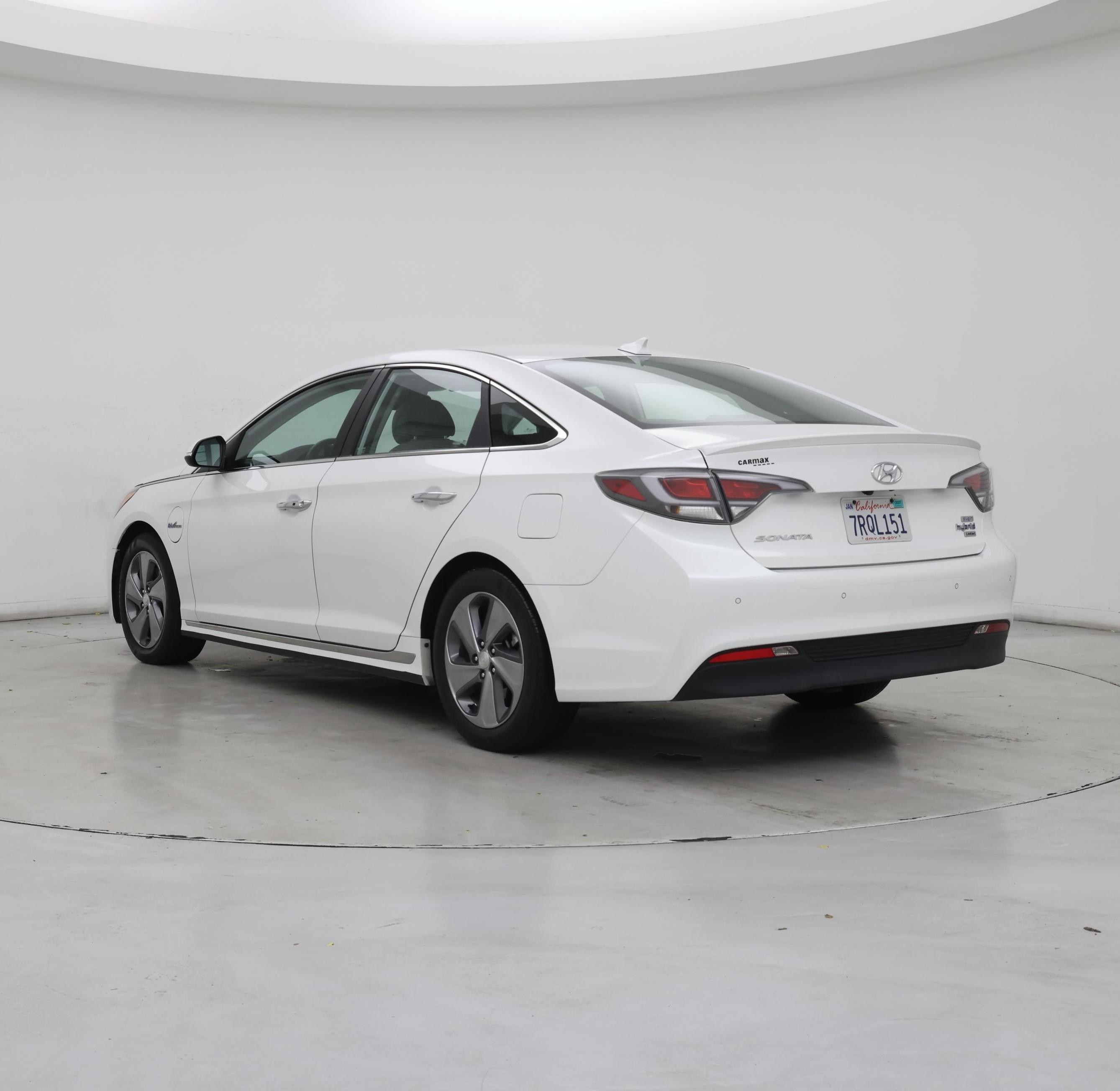 Thumbnail: 2016 Hyundai Sonata - 2