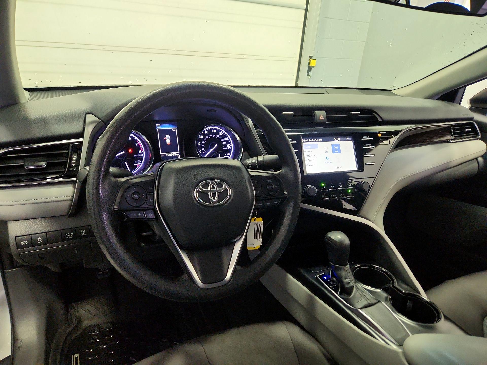 Thumbnail: 2019 Toyota Camry - 9