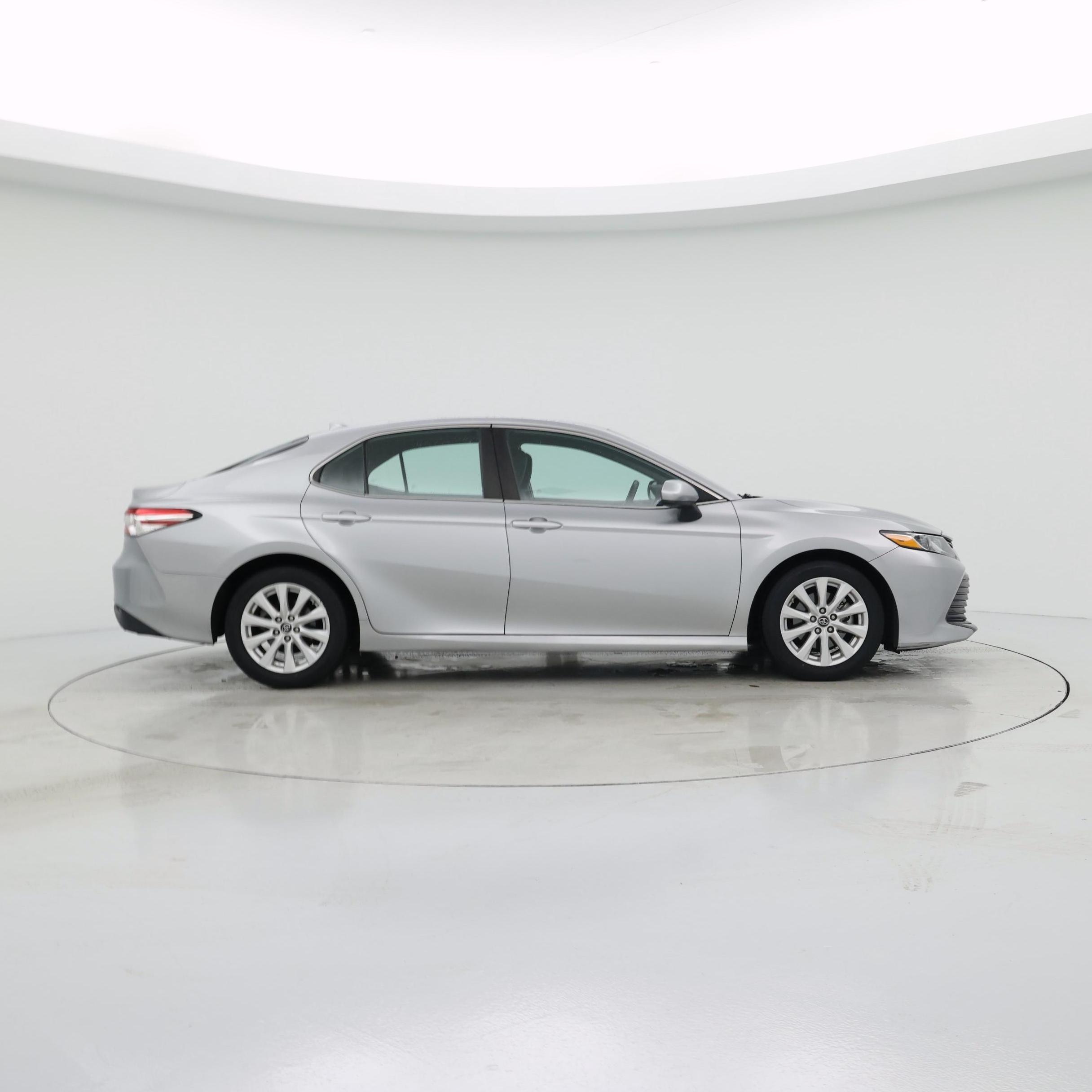 Thumbnail: 2019 Toyota Camry - 7