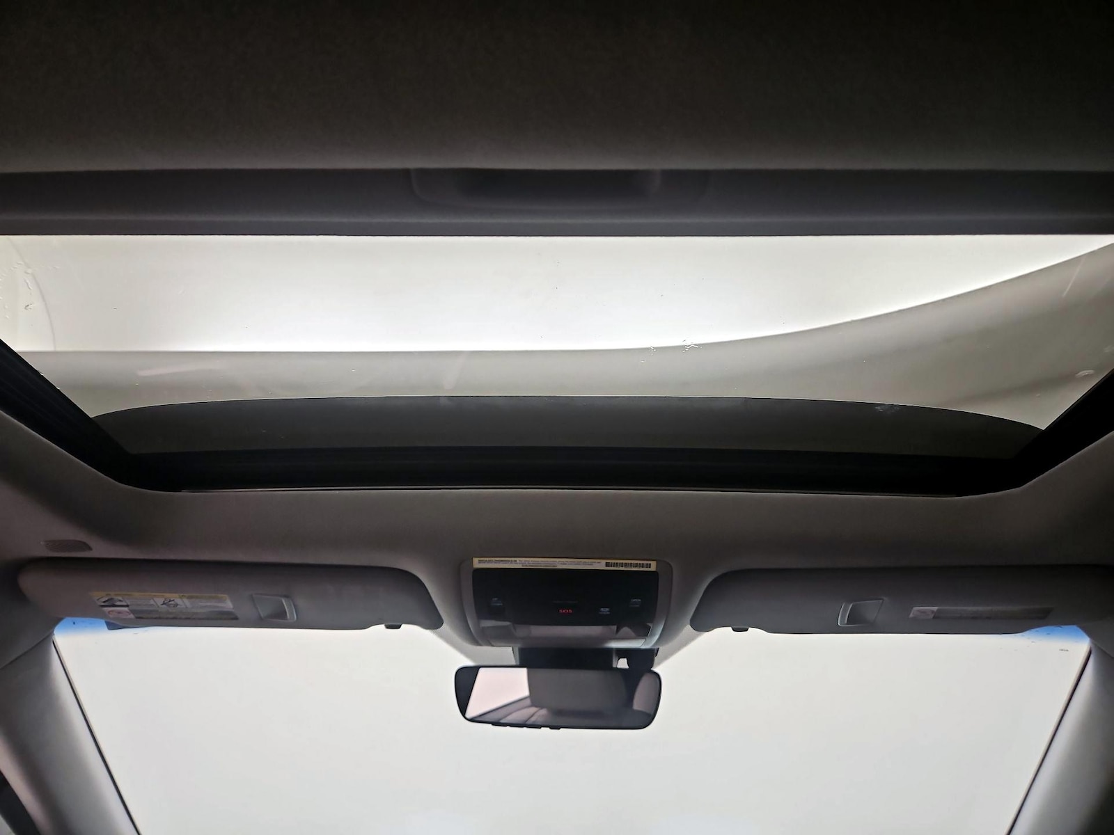 Sunroof(s) & Overhead Airbags