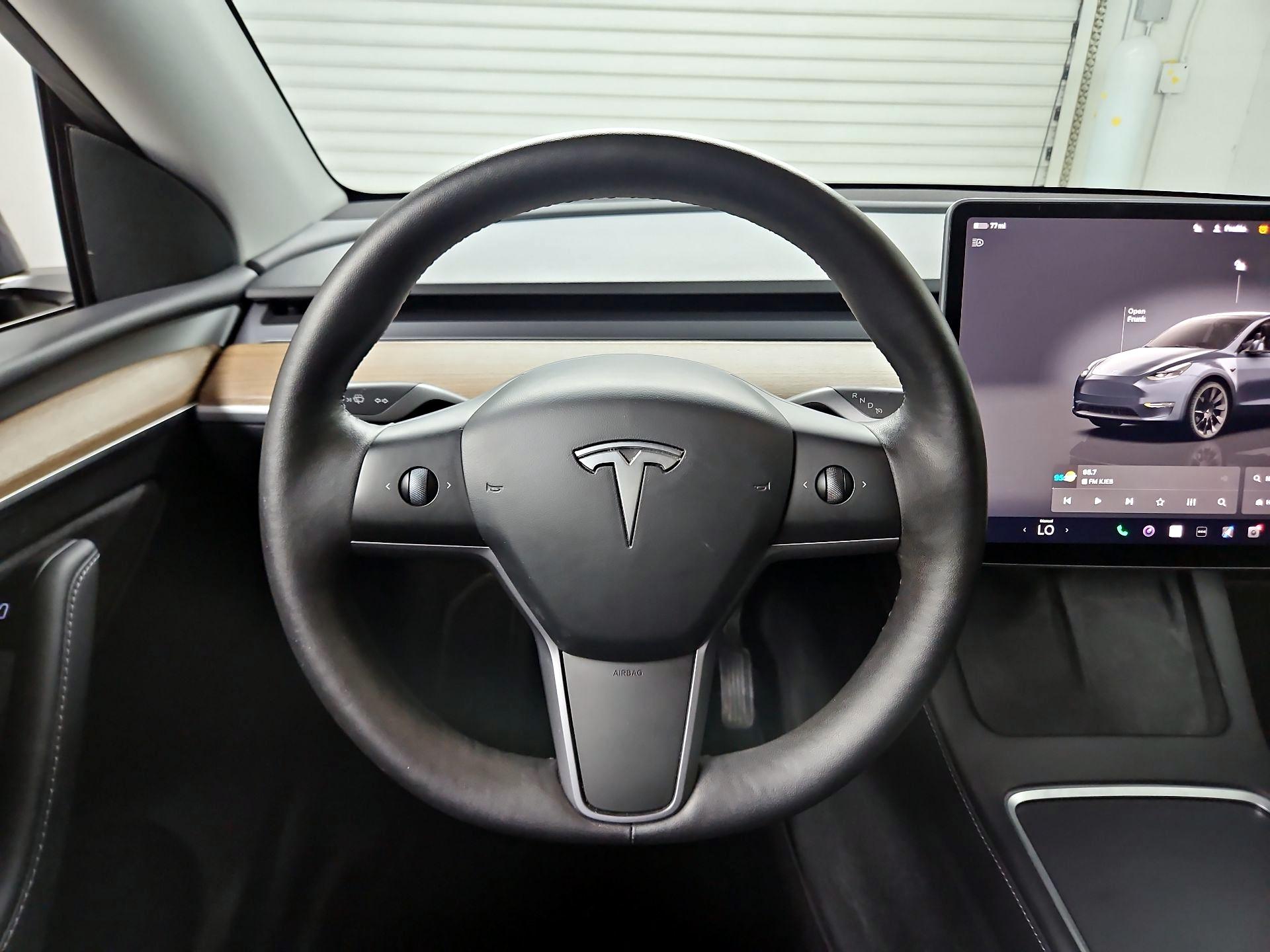 Thumbnail: 2023 Tesla Model Y - 10