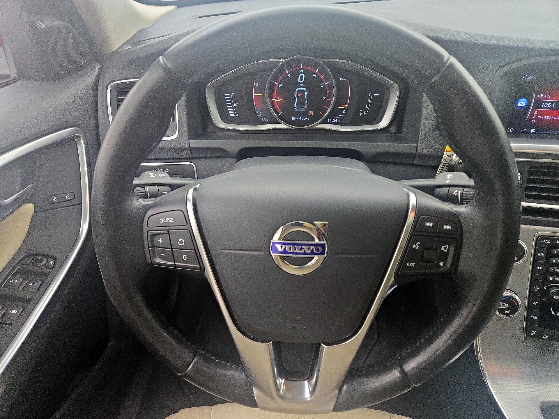 Thumbnail: 2018 Volvo S60 - 10
