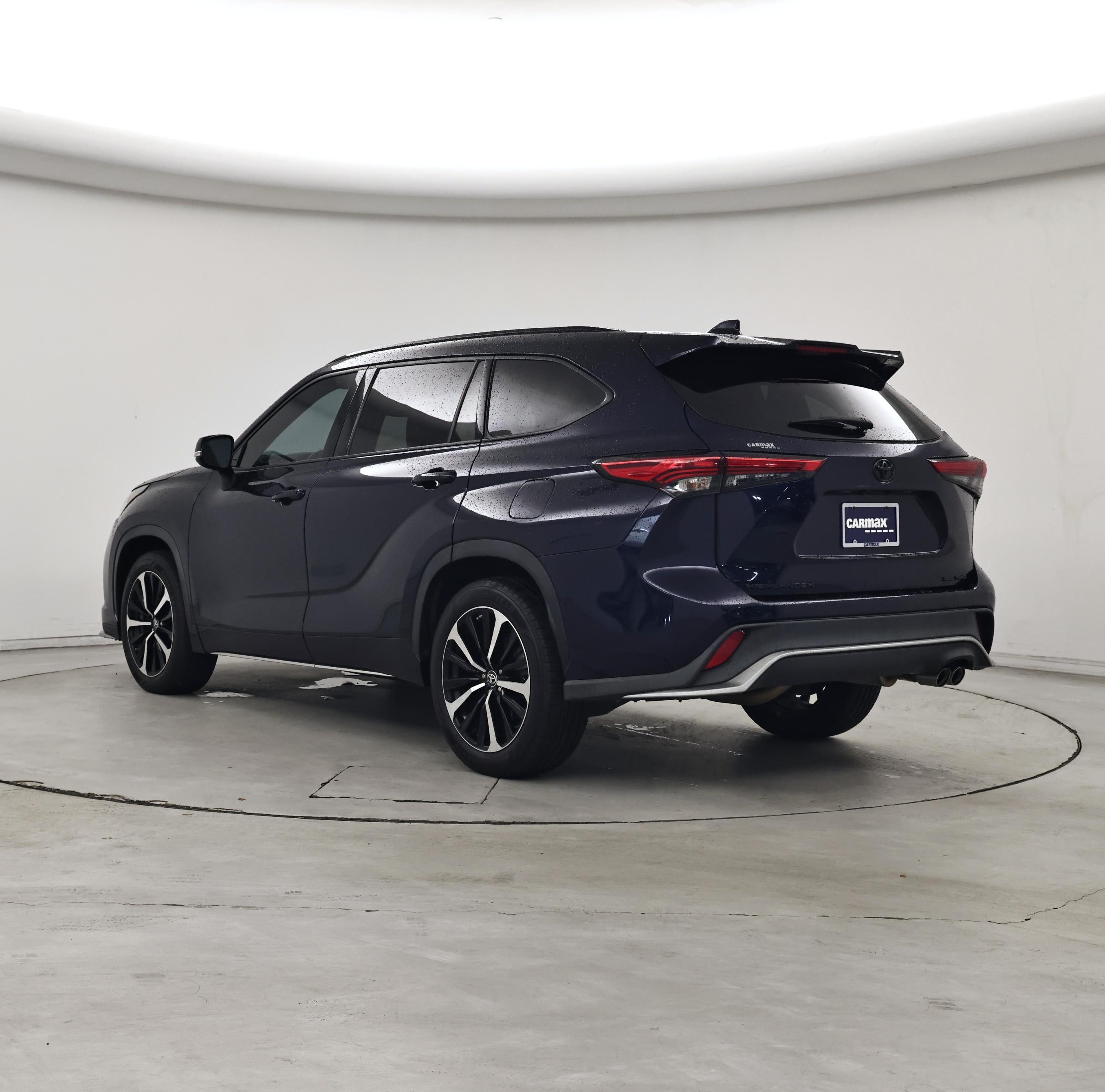 Thumbnail: 2021 Toyota Highlander - 2