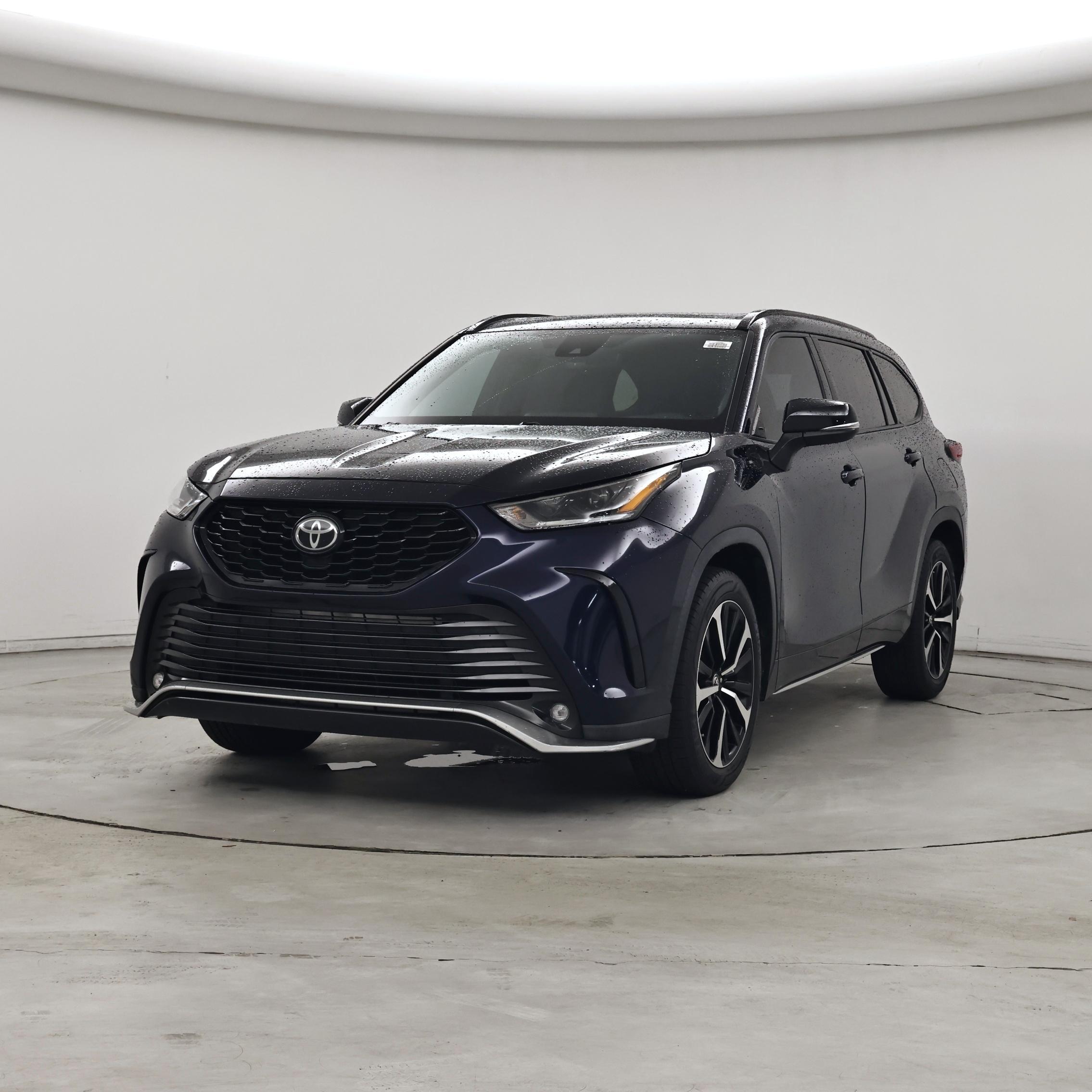 Thumbnail: 2021 Toyota Highlander - 4