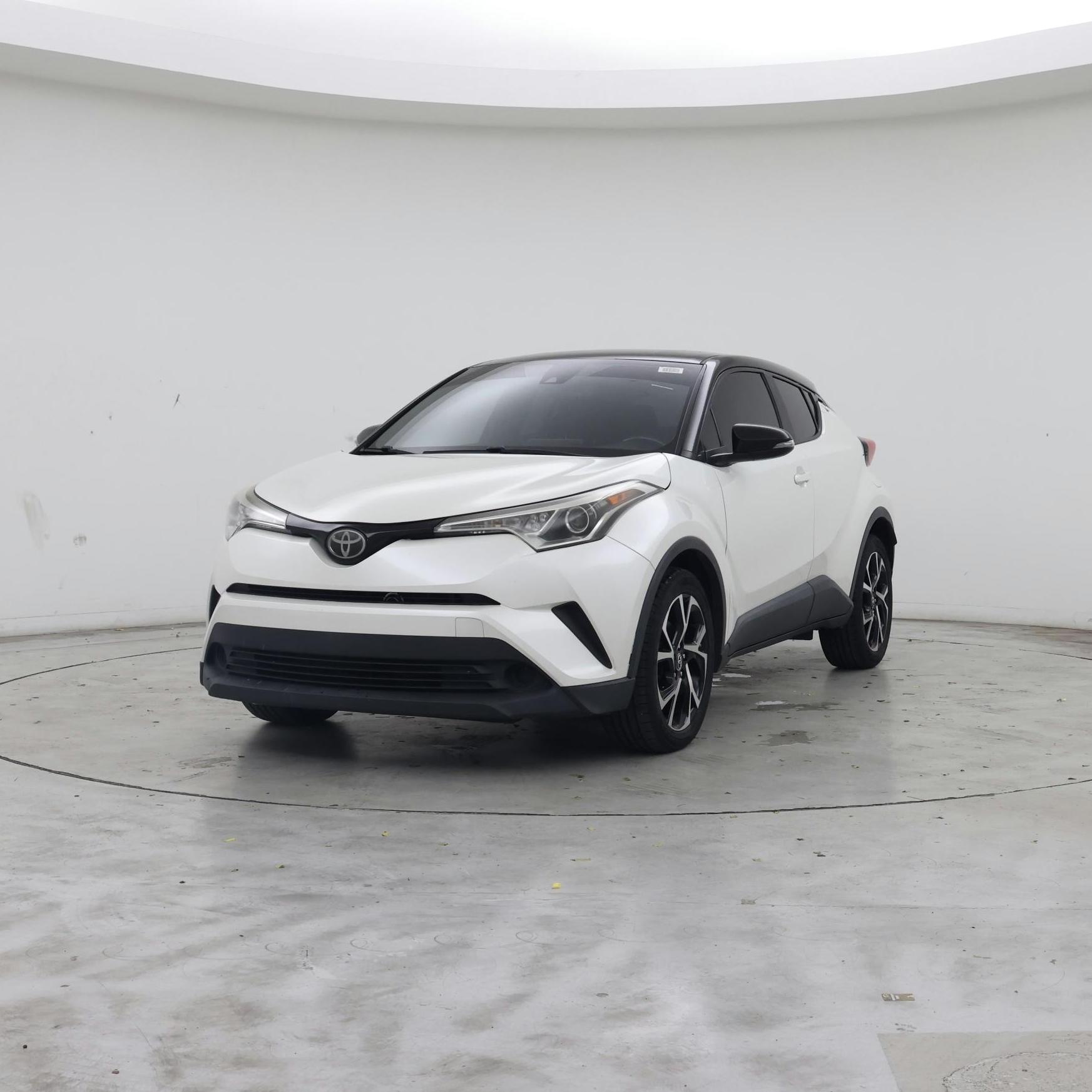 Thumbnail: 2018 Toyota C-HR - 4