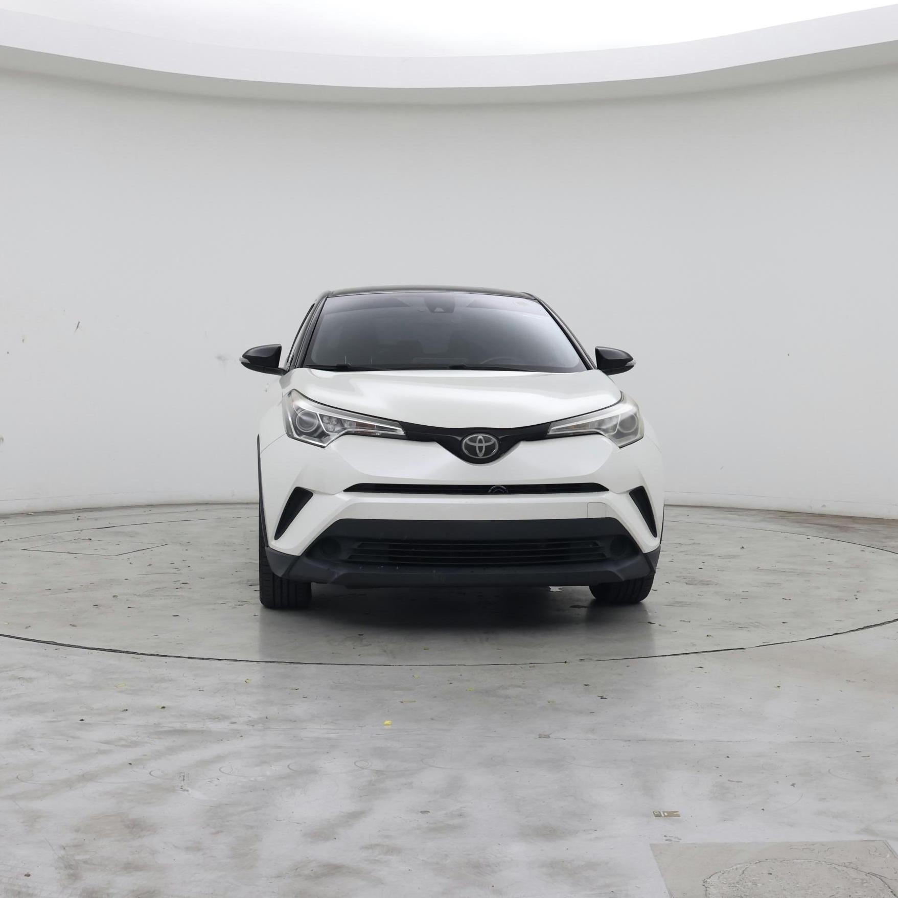 Thumbnail: 2018 Toyota C-HR - 5
