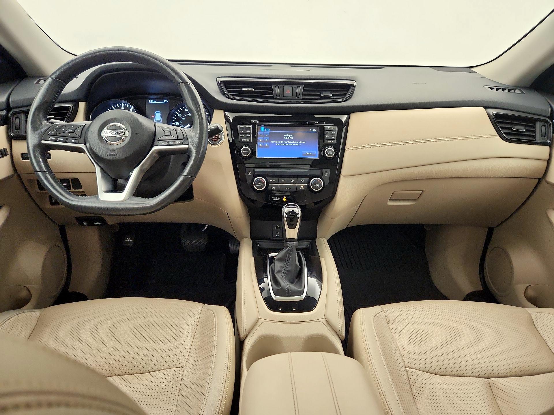 Thumbnail: 2017 Nissan Rogue - 9