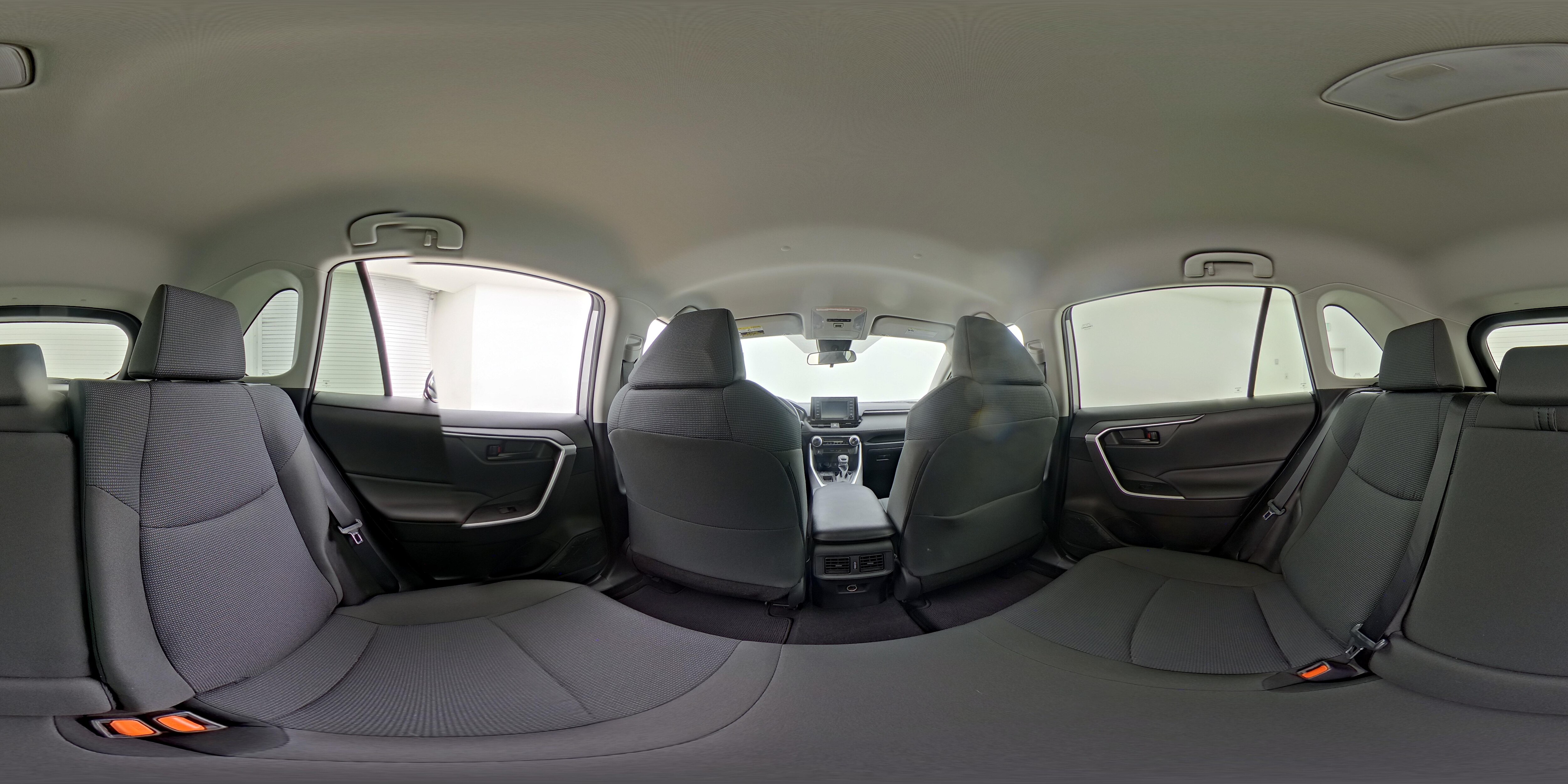2022 Toyota RAV4 LE - Photo 24