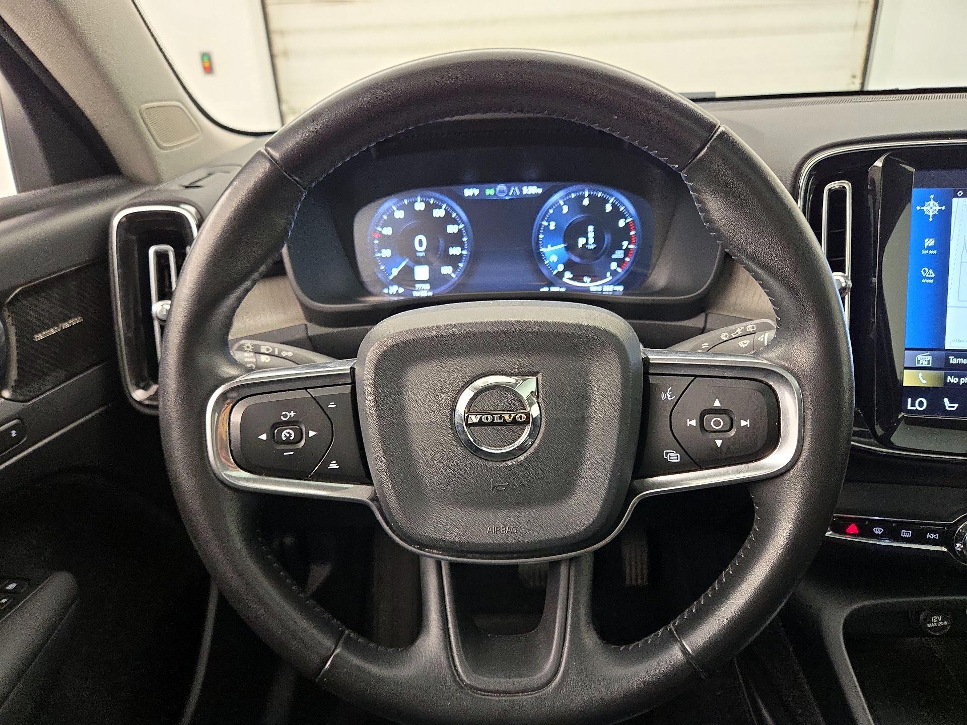 Thumbnail: 2019 Volvo XC40 - 10
