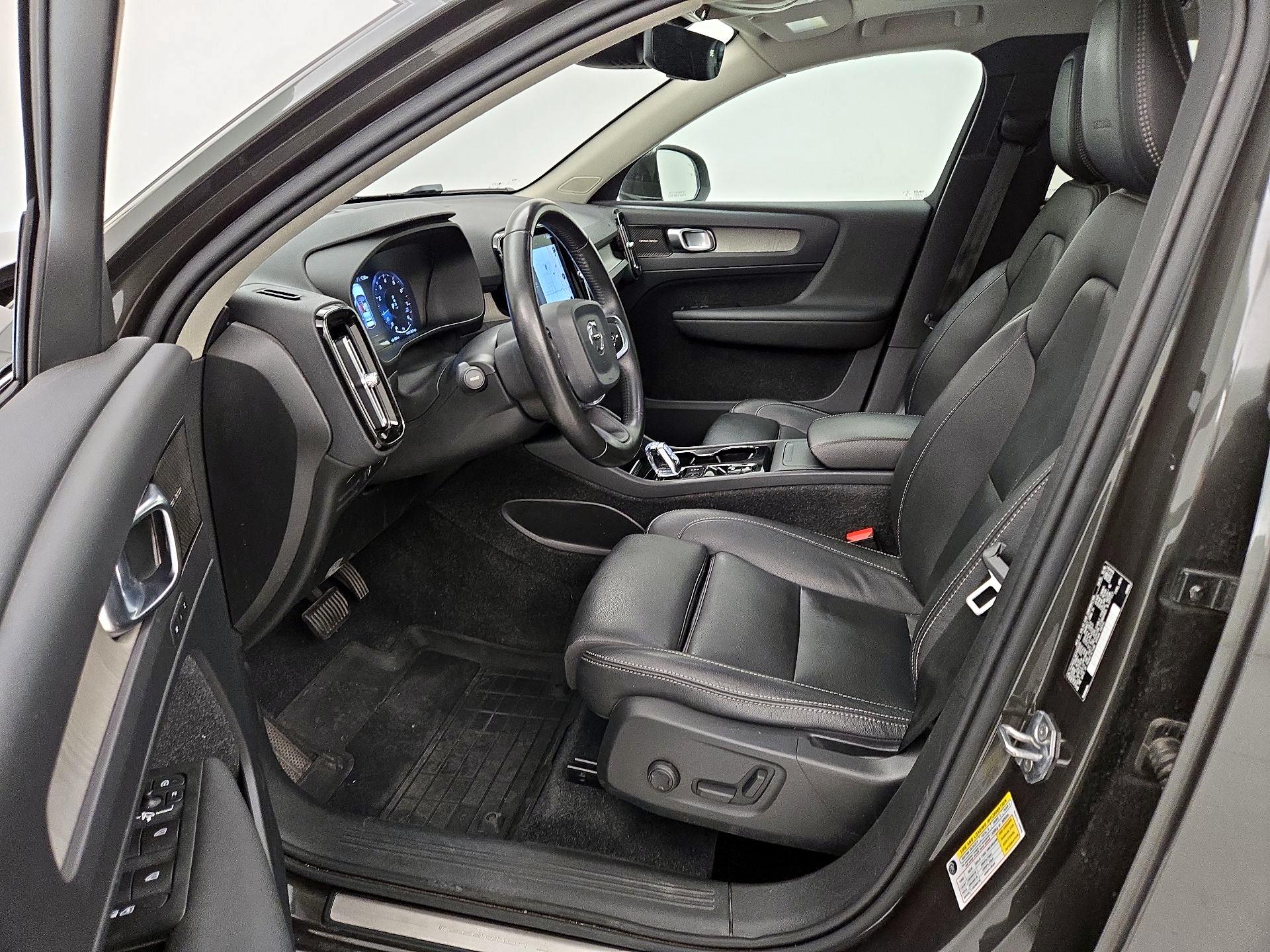 Thumbnail: 2019 Volvo XC40 - 11